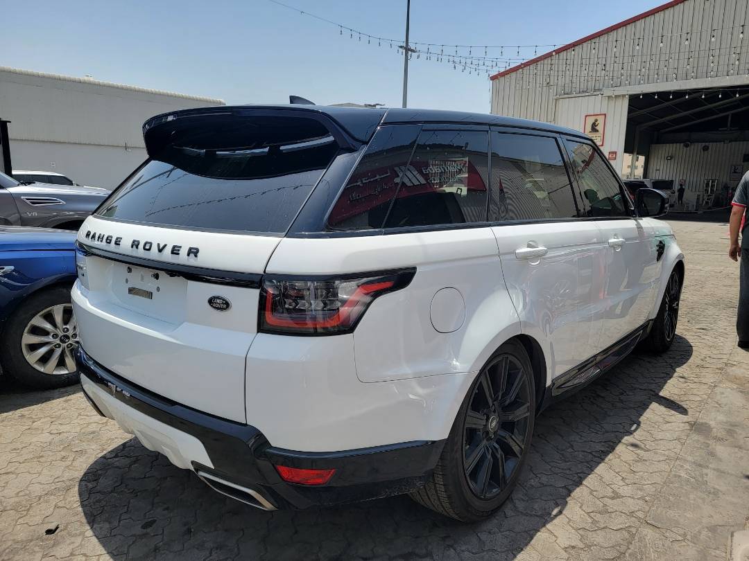 2020 LAND ROVER RANGE ROVER SPORT — 63894 KM — Lot A705331 — Main - Marhaba Auctions Used Cars - Image 4