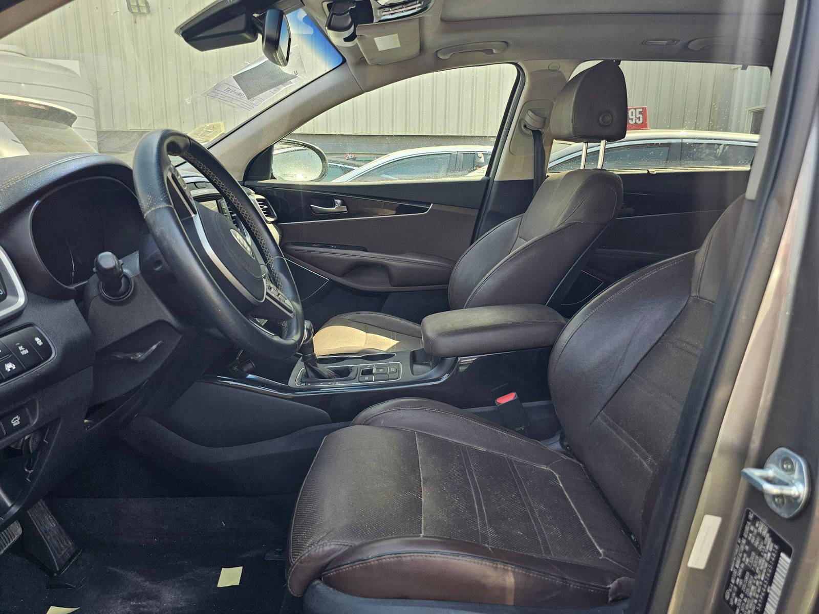 2019 KIA SORENTO — Lot 44255703 - Marhaba Auctions Used Cars - Image 9