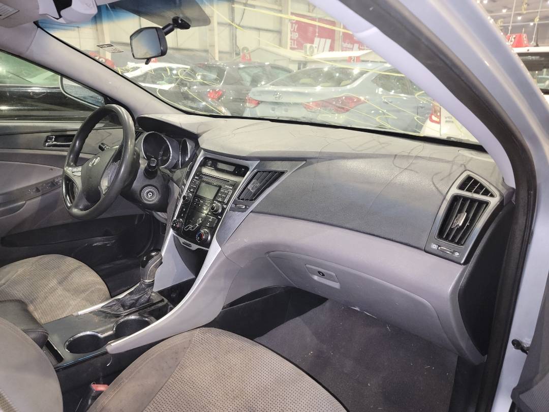 2011 HYUNDAI SONATA — 221343 Miles — Lot 69845573 - Marhaba Auctions Used Cars - Image 6