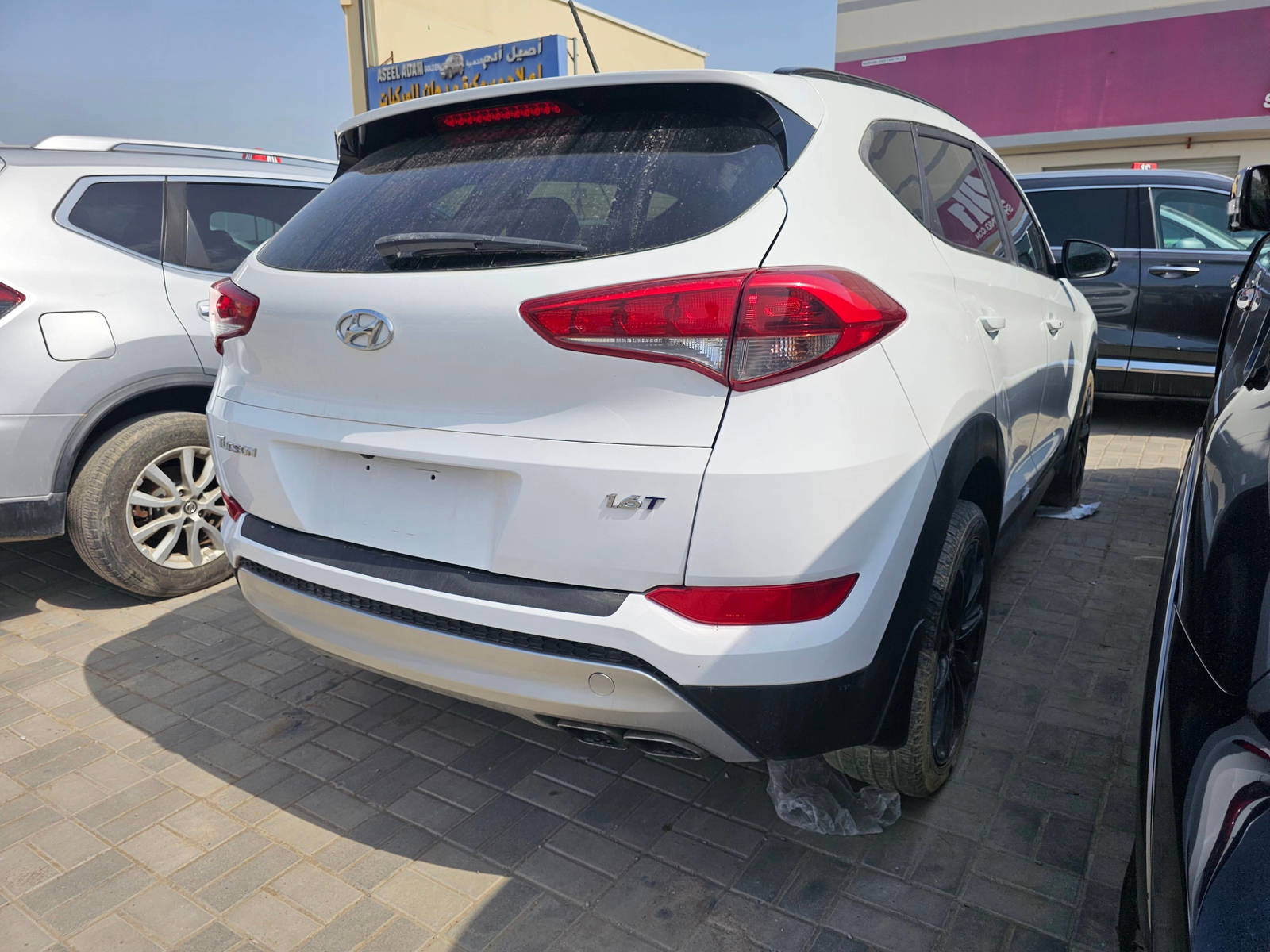 2017 HYUNDAI TUCSON — 114446 Miles — Lot 96786315 - Marhaba Auctions Used Cars - Image 4