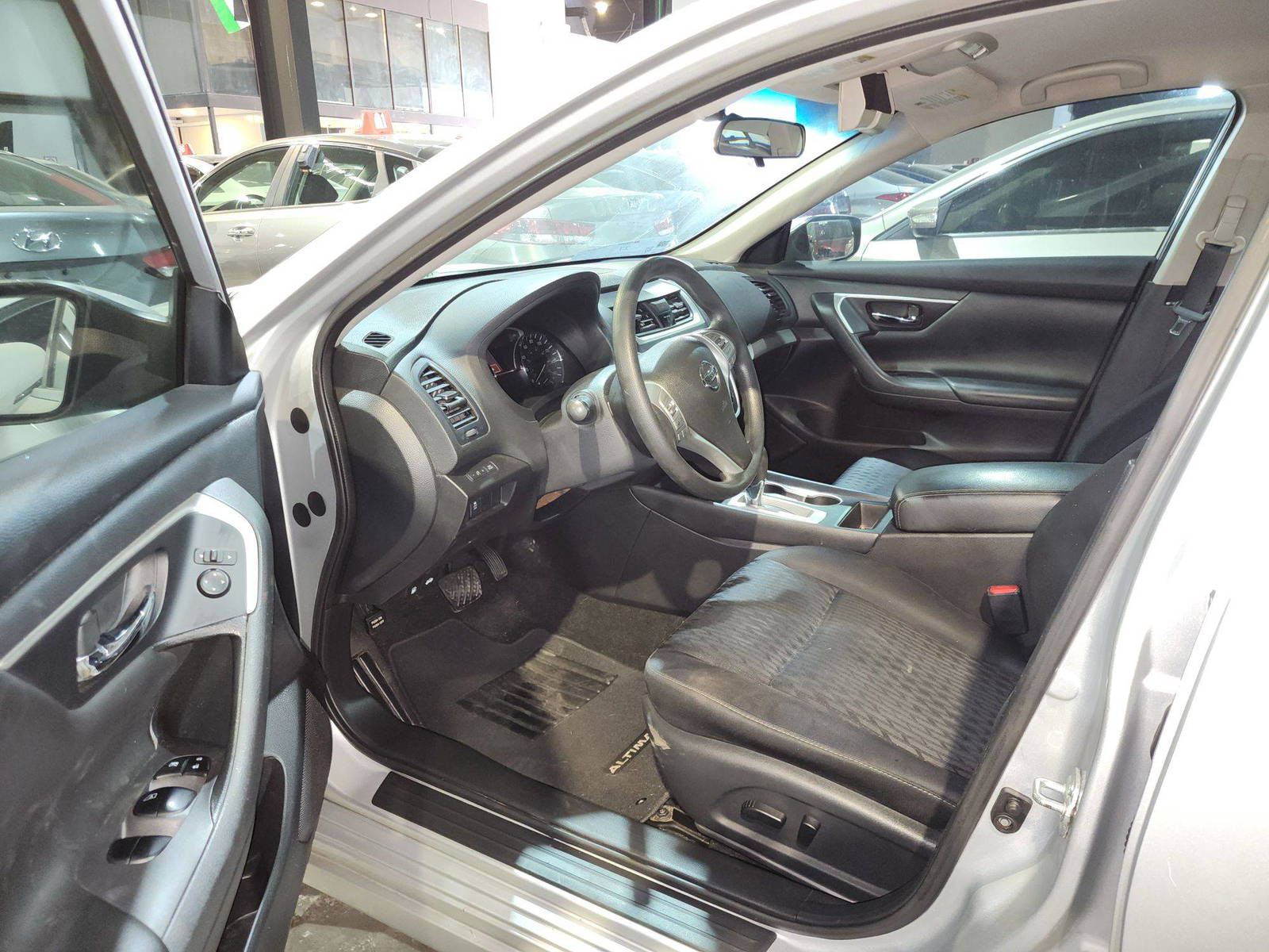 2018 NISSAN ALTIMA — 175655 Miles — Lot 237107 — Al Quoz - Marhaba Auctions Used Cars - Image 9