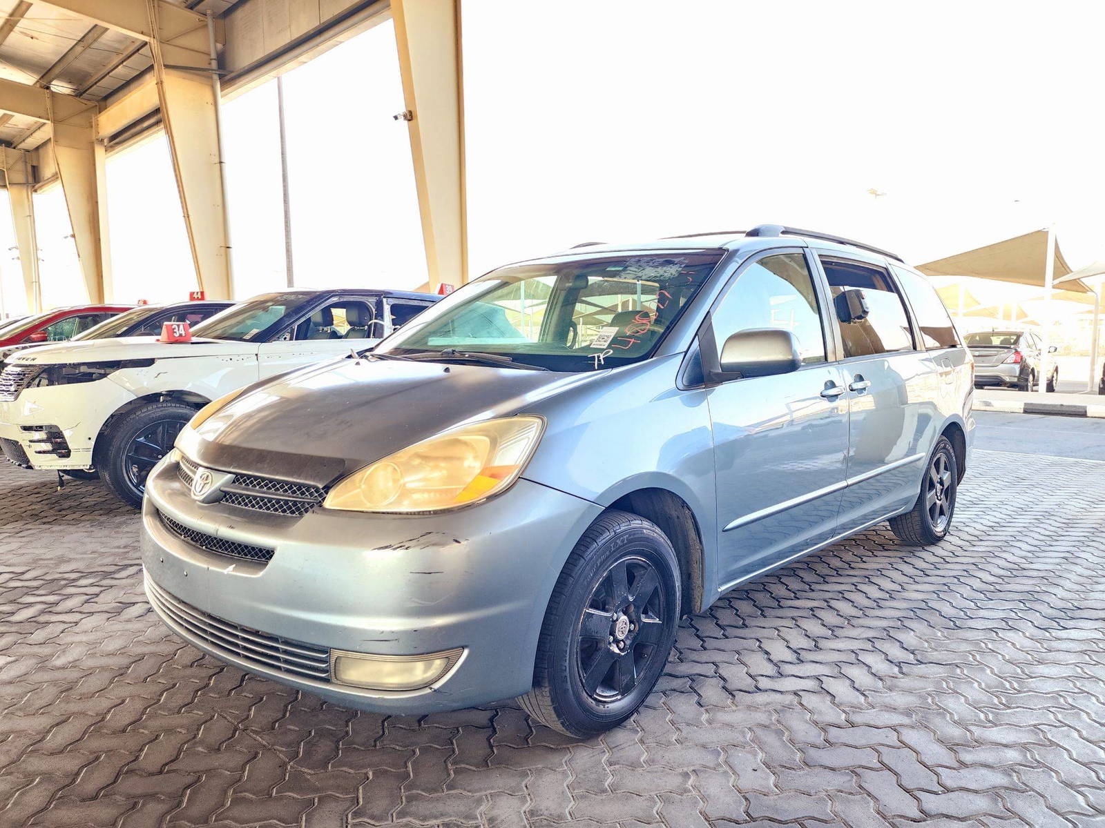 2004 TOYOTA SIENNA — 238742 Miles — Lot 2C84S033659 — Main - Marhaba Auctions Used Cars - Image 4