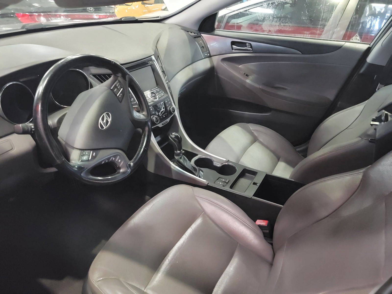 2014 HYUNDAI SONATA — 164712 Miles — Lot E112797 — Main - Marhaba Auctions Used Cars - Image 6