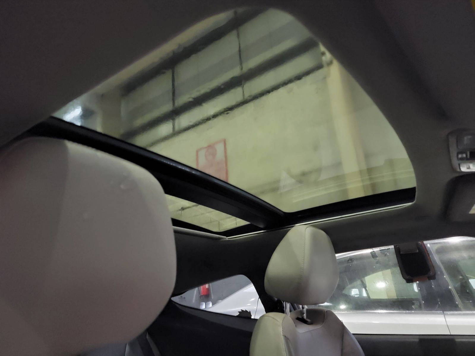 HYUNDAI VELOSTER 2013 - Marhaba Auction Used Cars - Image 8