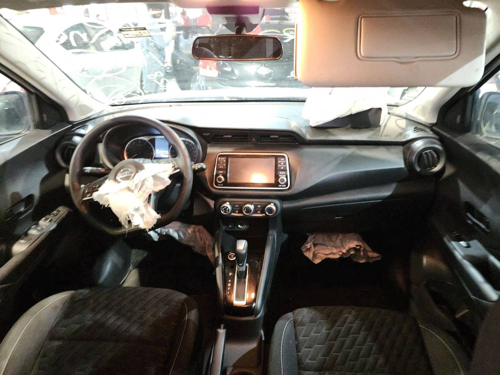 2021 NISSAN KICKS — 17814 KM — Lot 12058622 — Main - Marhaba Auctions Used Cars - Image 8