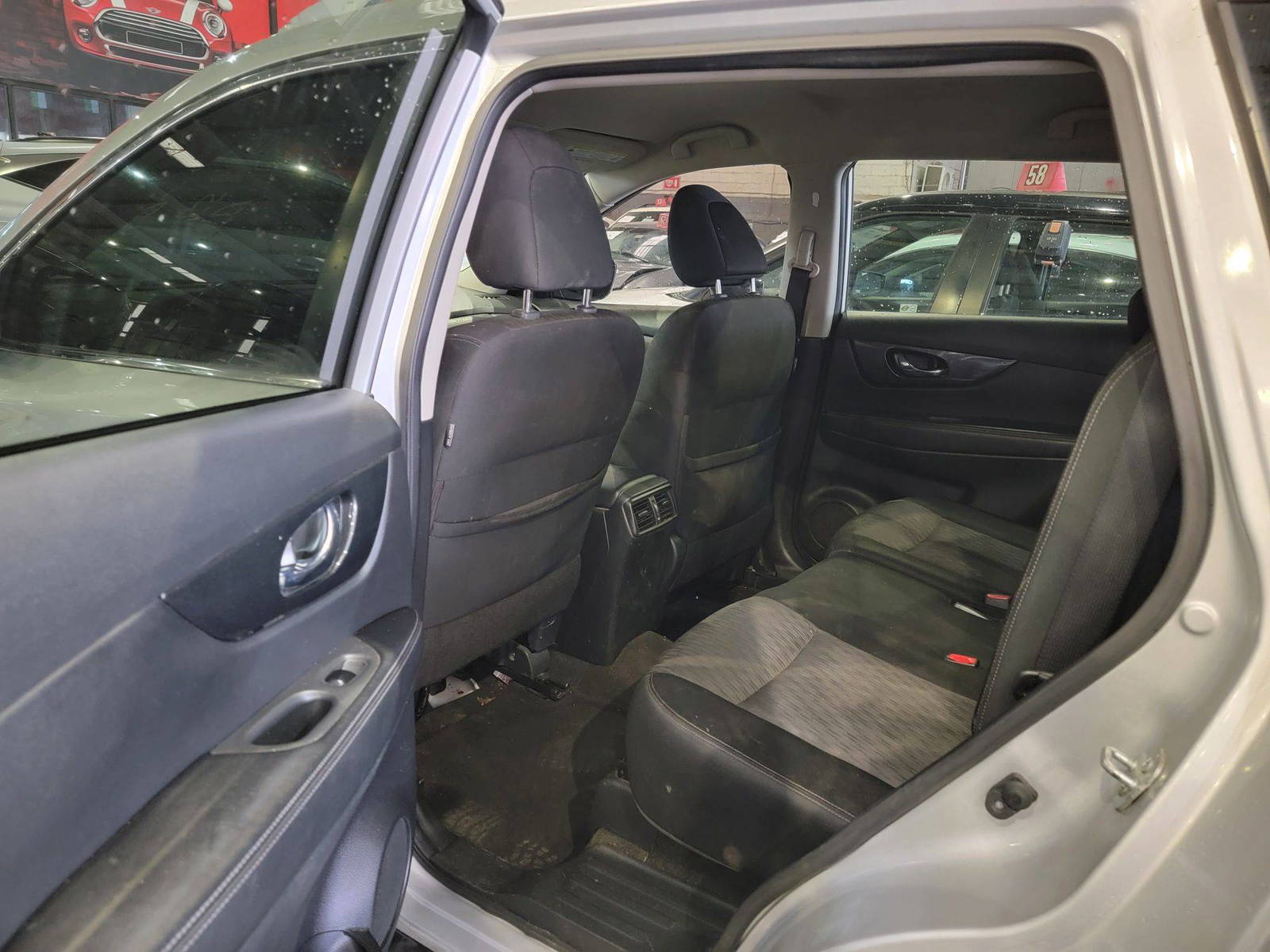 NISSAN ROGUE 2017 - Marhaba Auction Used Cars - Image 7