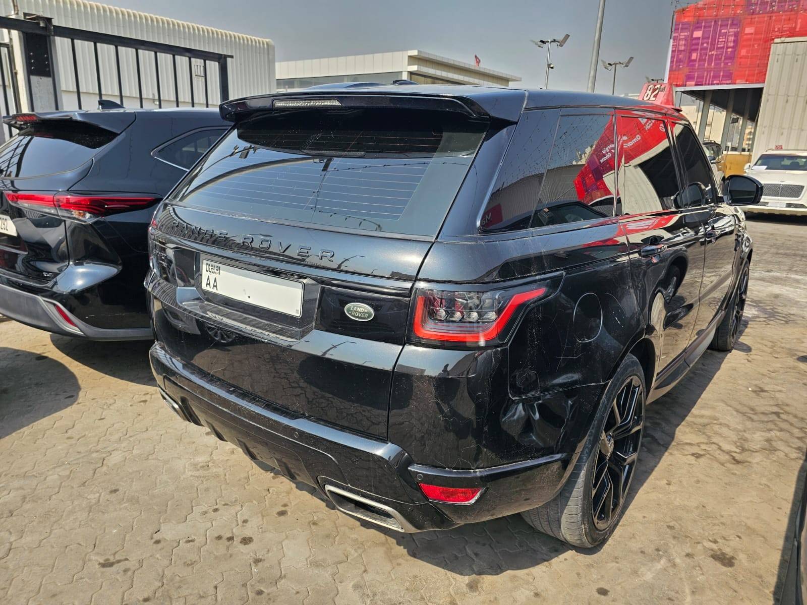 2016 LAND ROVER RANGE ROVER SPORT — 161130 KM — Lot VF5GA642517 — Main - Marhaba Auctions Used Cars - Image 2