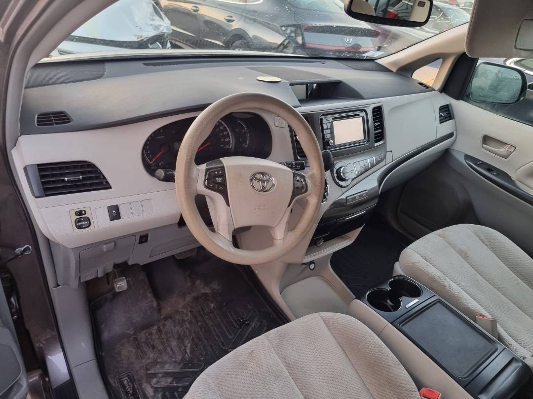 TOYOTA SIENNA 2014 - Marhaba Auction Used Cars - Image 7