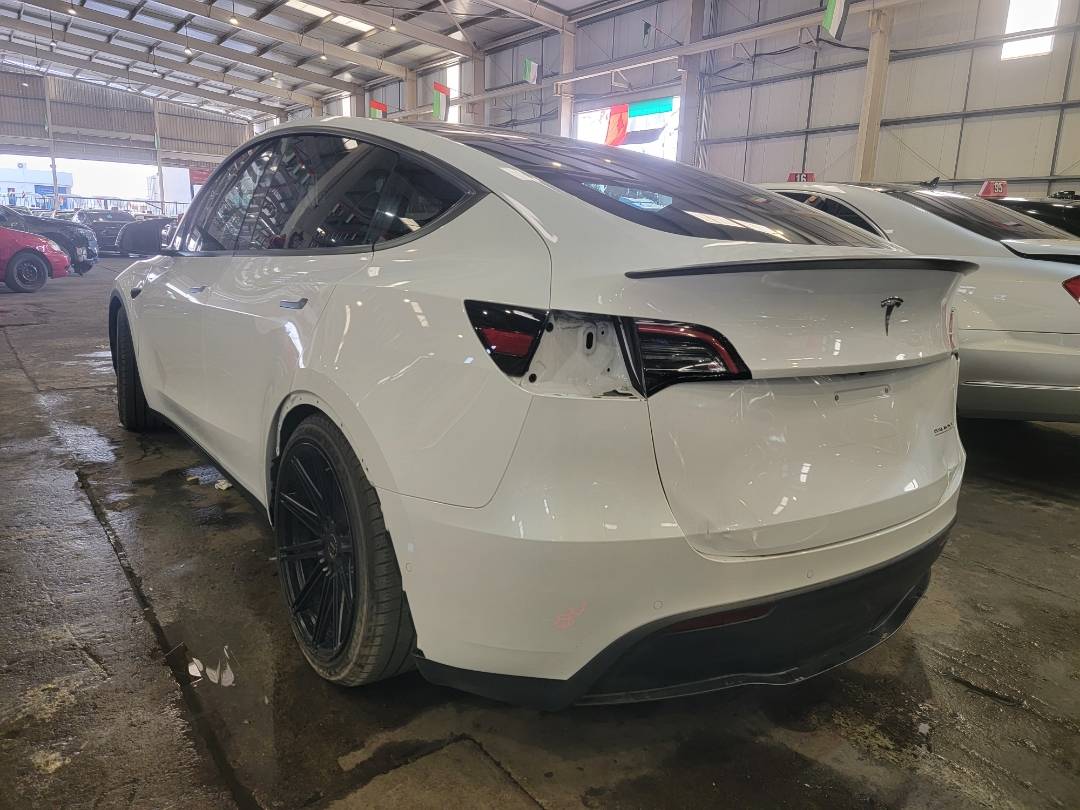 2021 TESLA MODEL Y — 34152 Miles — Lot F294472 — Main - Marhaba Auctions Used Cars - Image 3