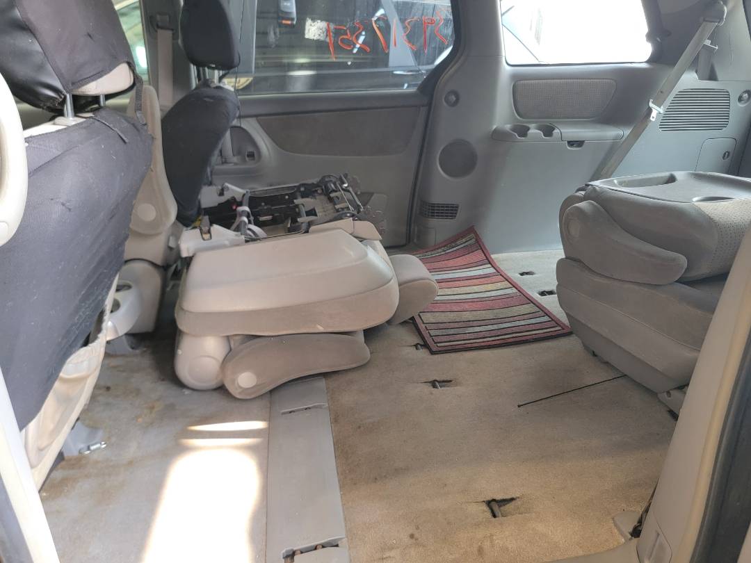 2008 TOYOTA SIENNA — 186 183 Miles — Lot 8S186499 — Main - Marhaba Auctions Used Cars - Image 6