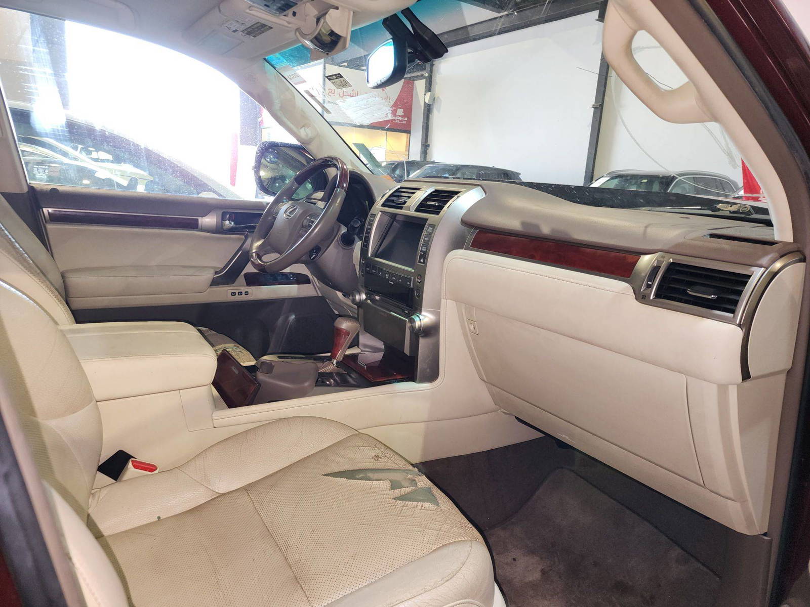 2013 LEXUS GX 460 — 143265 Miles — Lot 58998244 — Al Quoz - Marhaba Auctions Used Cars - Image 9