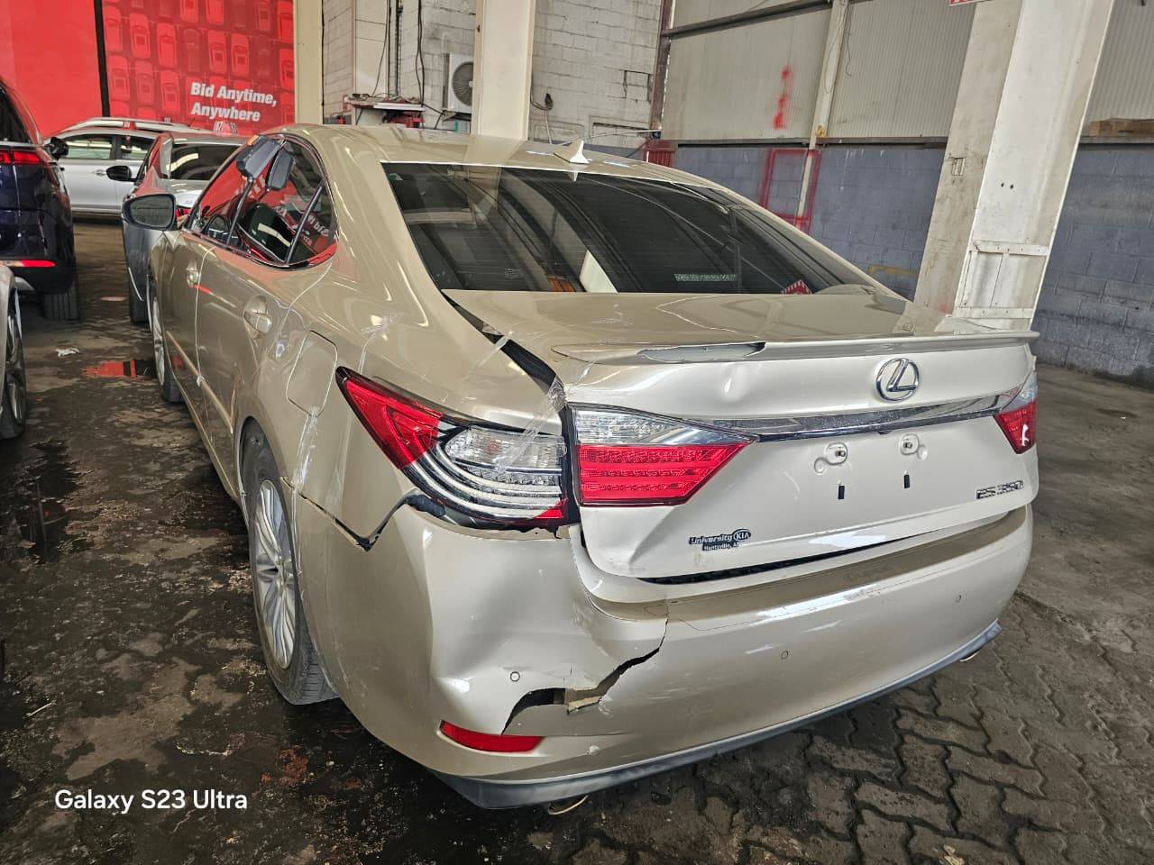 2013 LEXUS ES 350 — 144544 Miles — Lot 2022256 — Main - Marhaba Auctions Used Cars - Image 4