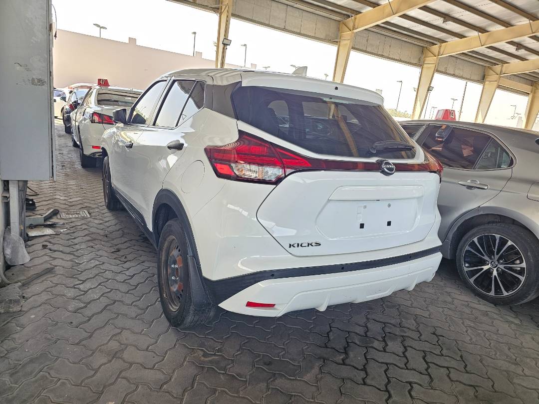 NISSAN KICKS