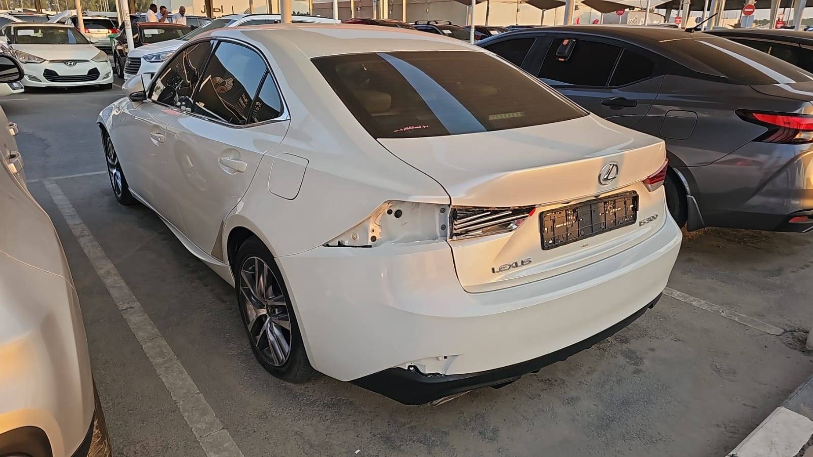 2019 LEXUS IS 300 — 192013 KM — Lot 27K5099323 — Main - Marhaba Auctions Used Cars - Image 5