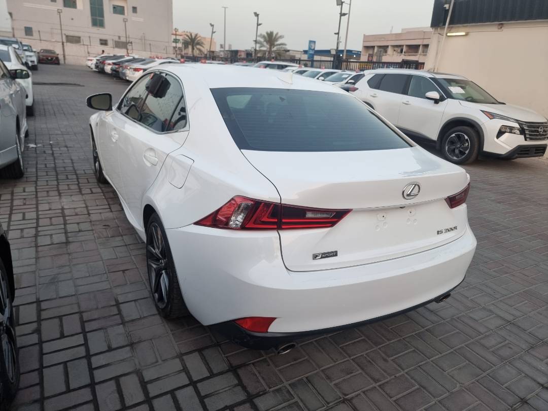 2016 LEXUS IS 200T — 96460 Miles — Lot 5033473 — Ind. 12 - Marhaba Auctions Used Cars - Image 5