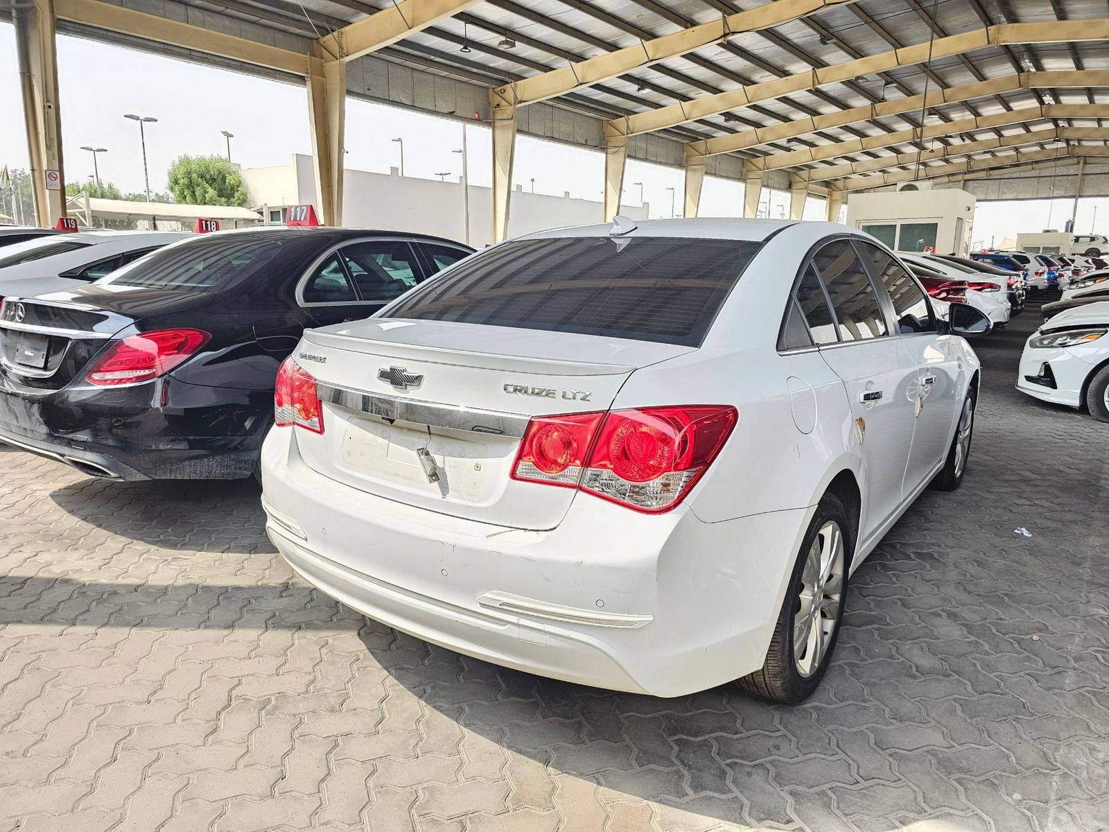 2013 CHEVROLET CRUIZE — 210962 KM — Lot 088817 — Ind. 12 - Marhaba Auctions Used Cars - Image 4