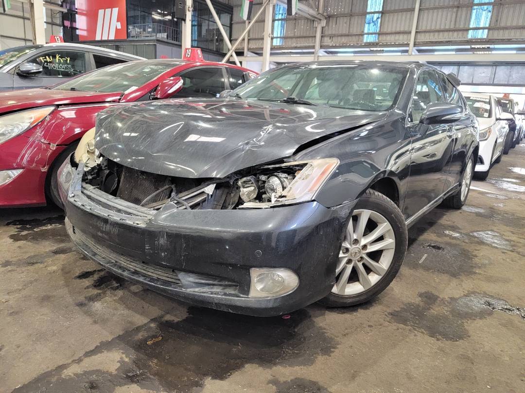 2011 LEXUS ES 350 — 230516 Miles — Lot 2419540 — Souq - Marhaba Auctions Used Cars - Image 5