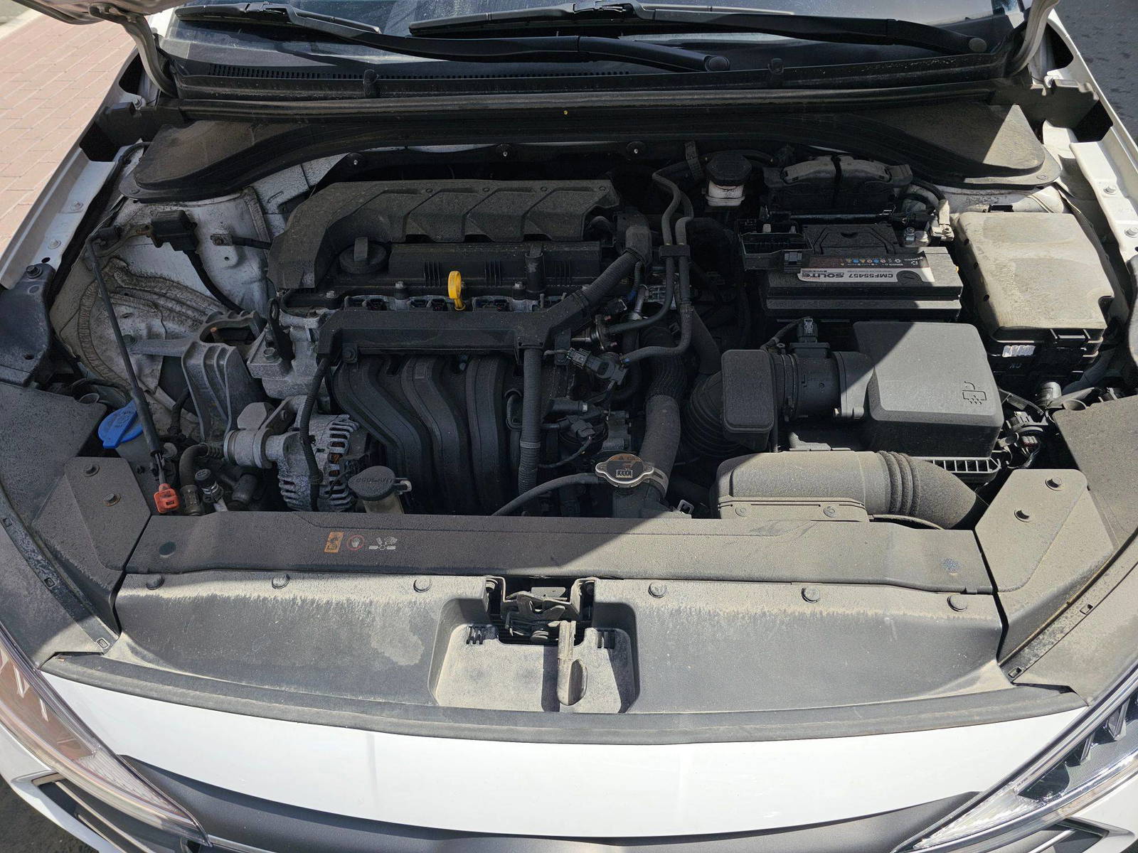 HYUNDAI AVANTE 2020 - Marhaba Auction Used Cars - Image 11