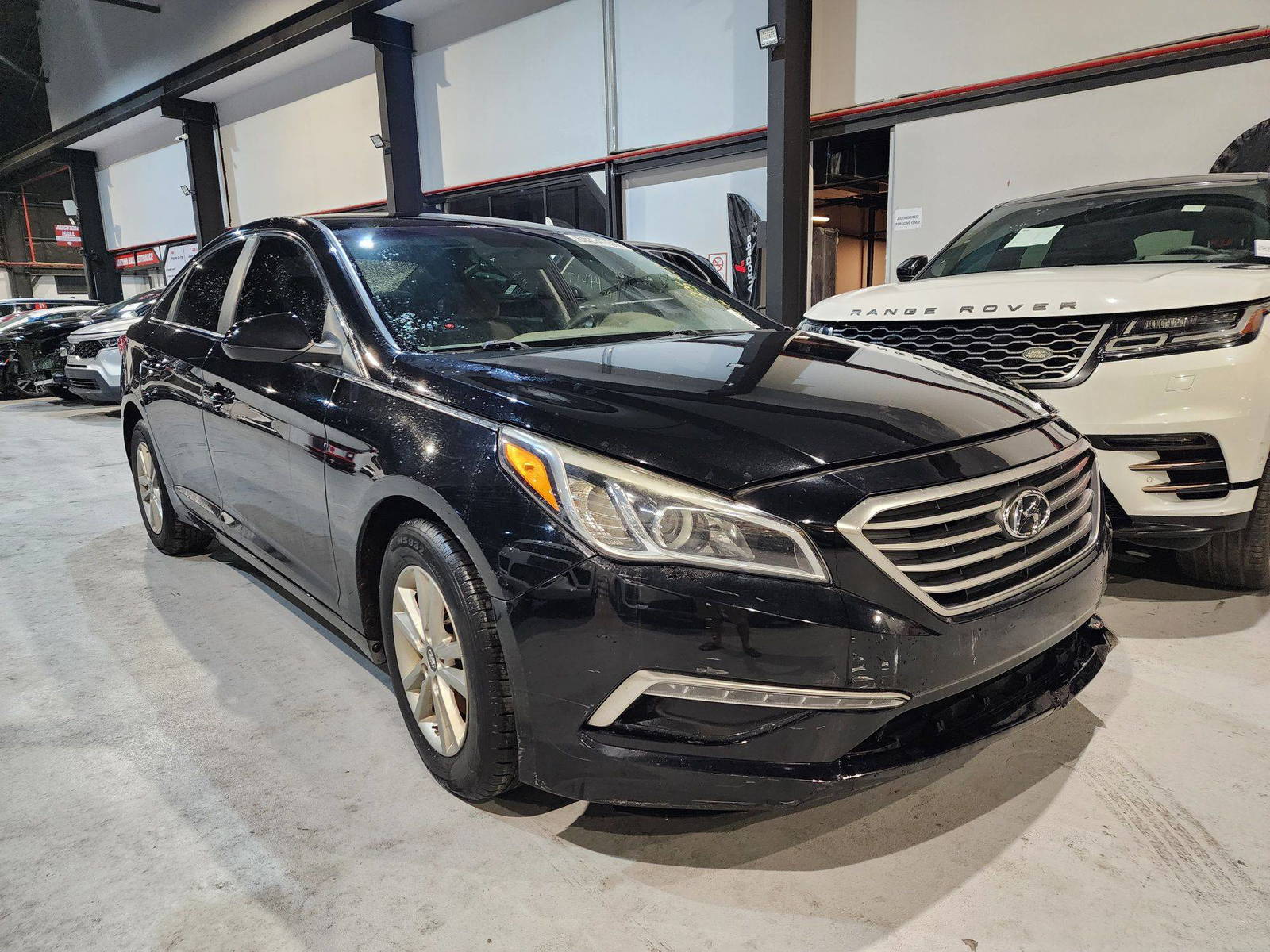 2015 HYUNDAI SONATA — 139155 Miles — Lot 60254784 — Al Quoz - Marhaba Auctions Used Cars - Image 3