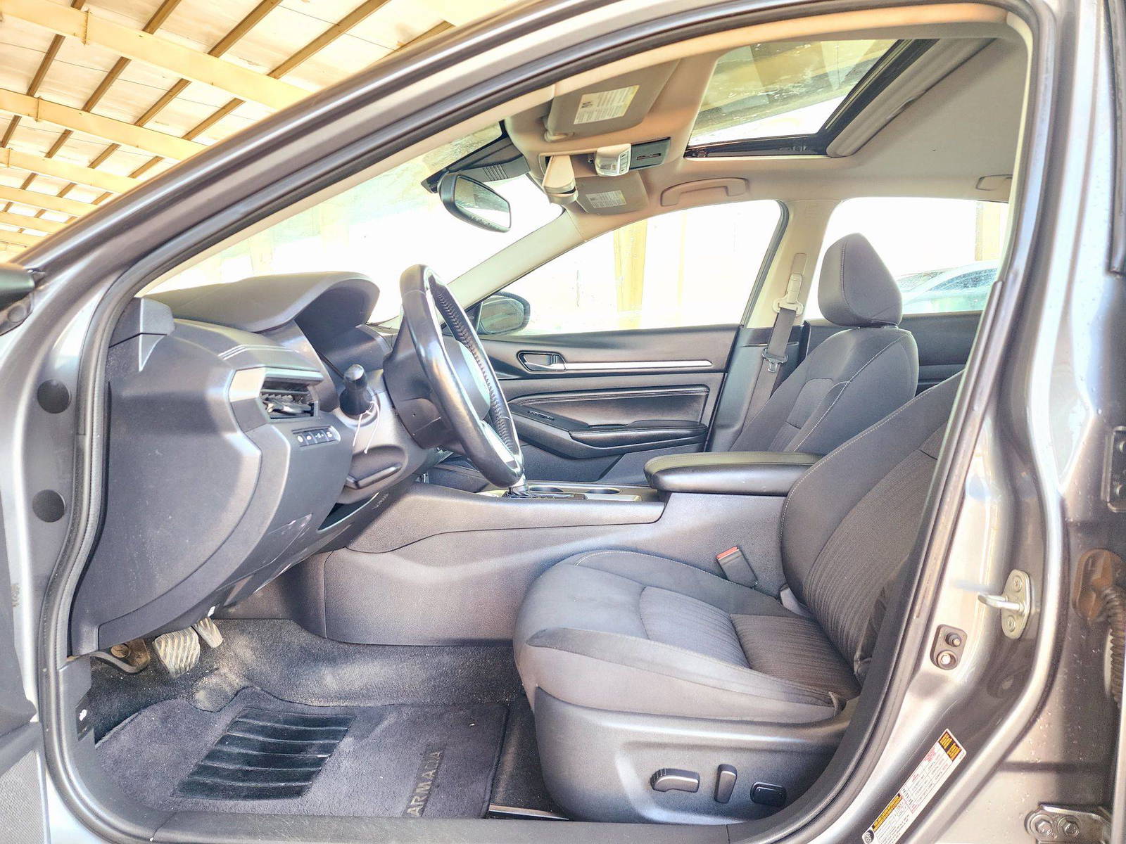 2019 NISSAN ALTIMA — 178815 Miles — Lot C132308 — Souq - Marhaba Auctions Used Cars - Image 9