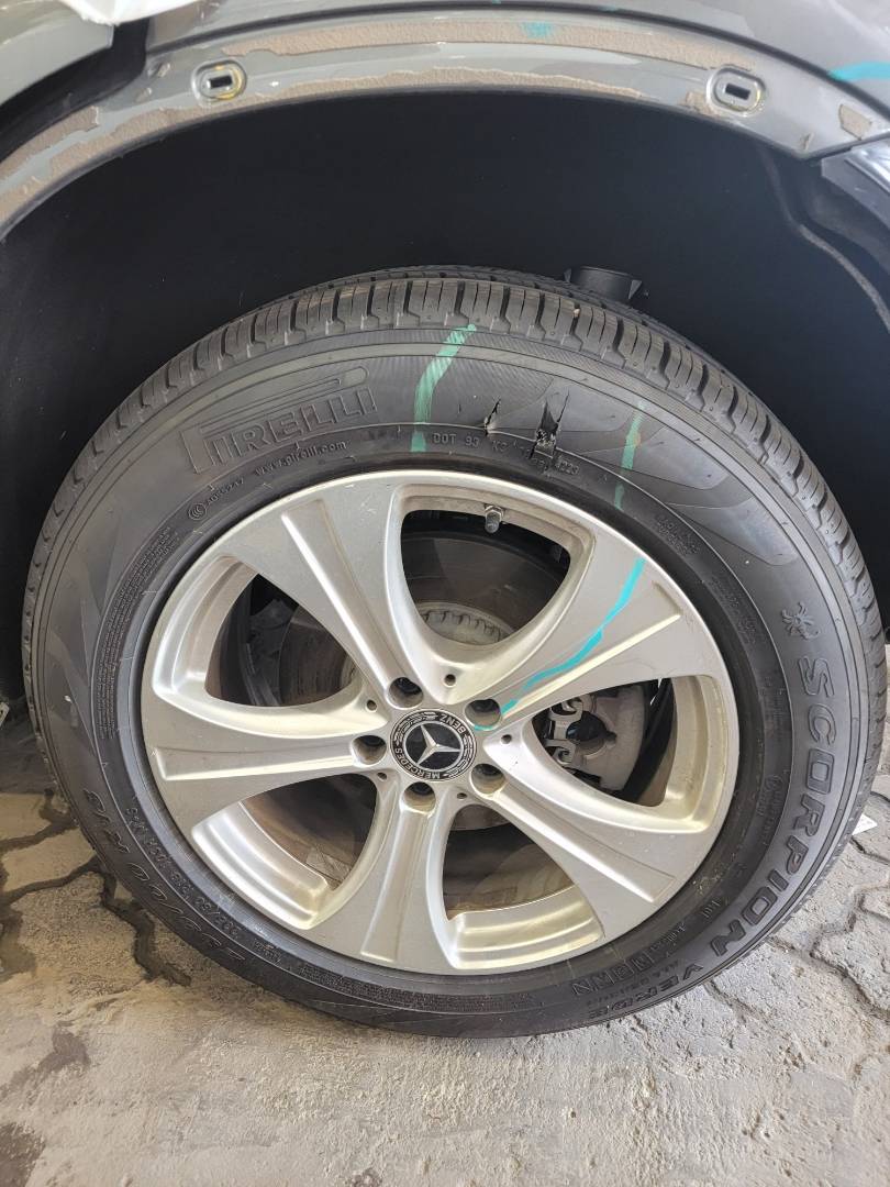 2017 MERCEDES BENZ GLC-300 — 68790 Miles — Lot 3HF230931 — Ind. 12 - Marhaba Auctions Used Cars - Image 9