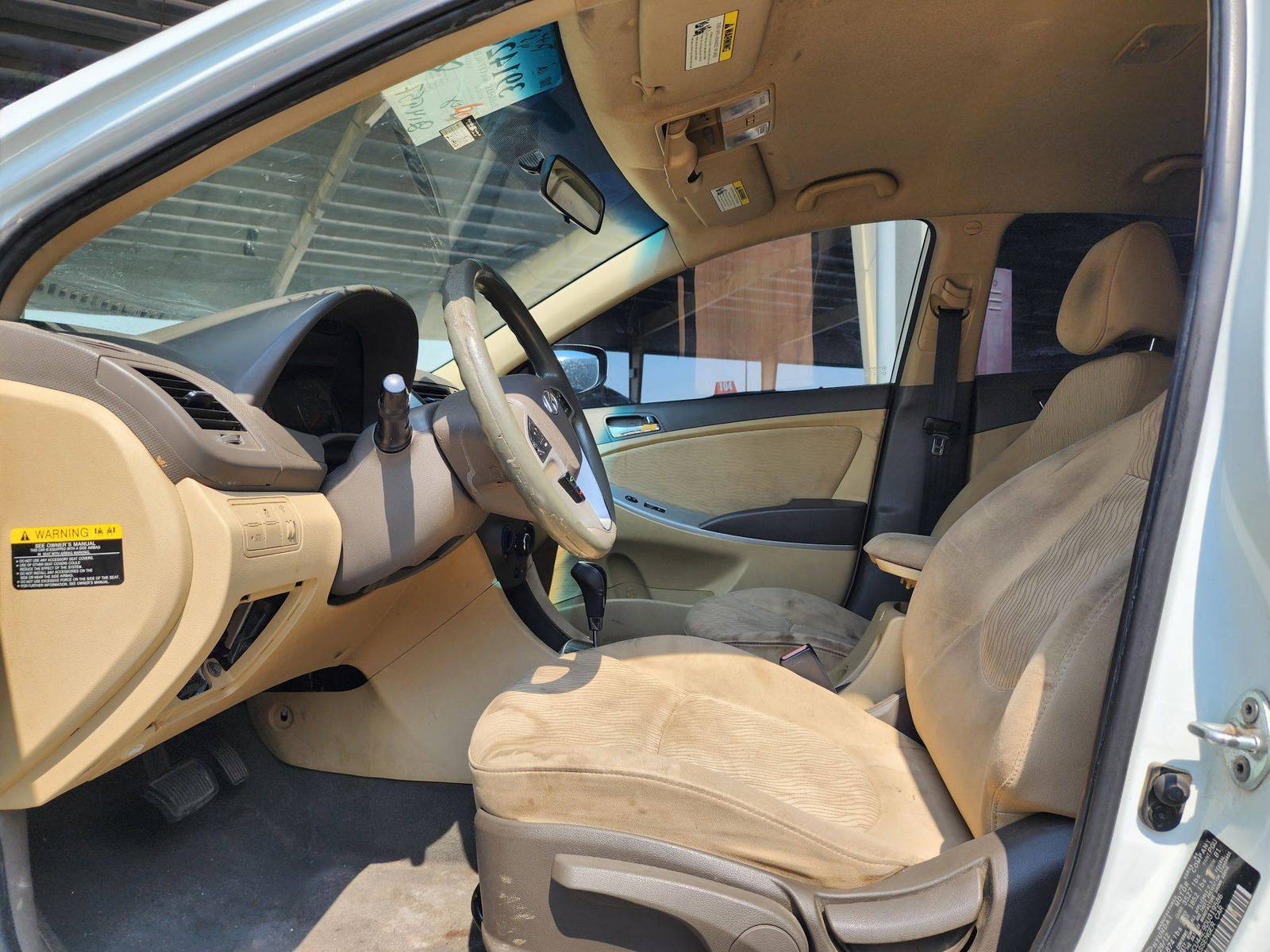 2013 HYUNDAI ACCENT — 214957 Miles — Lot U319586 — Souq - Marhaba Auctions Used Cars - Image 8