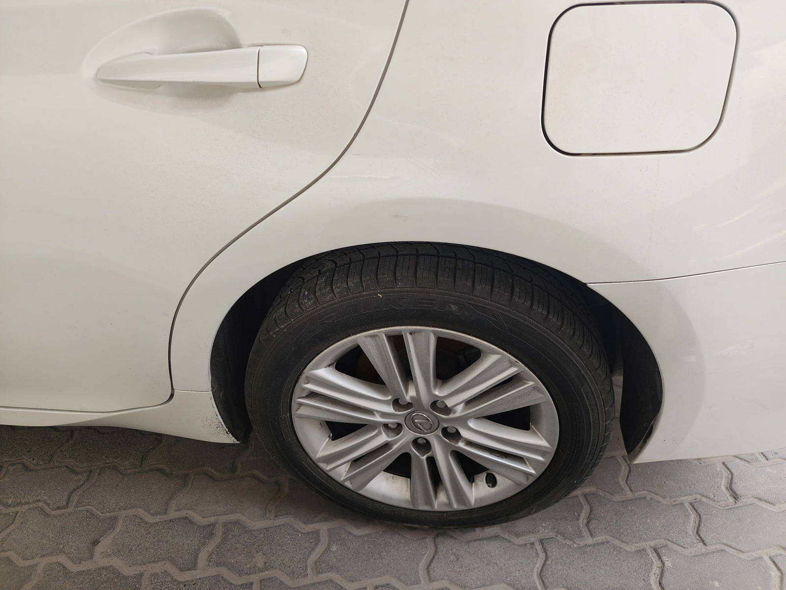 2015 LEXUS ES 350 — 139423 Miles — Lot 2206116 — Ind. 12 - Marhaba Auctions Used Cars - Image 12