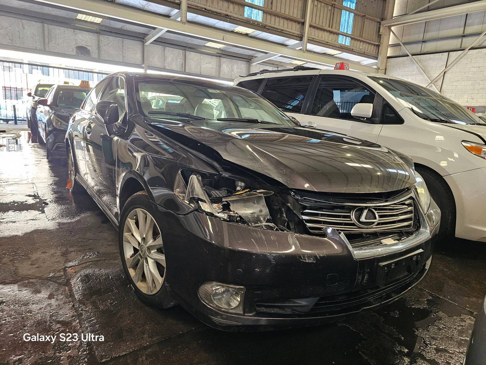 2012 LEXUS ES 350 — 119711 Miles — Lot 95240165 — Main - Marhaba Auctions Used Cars - Image 3