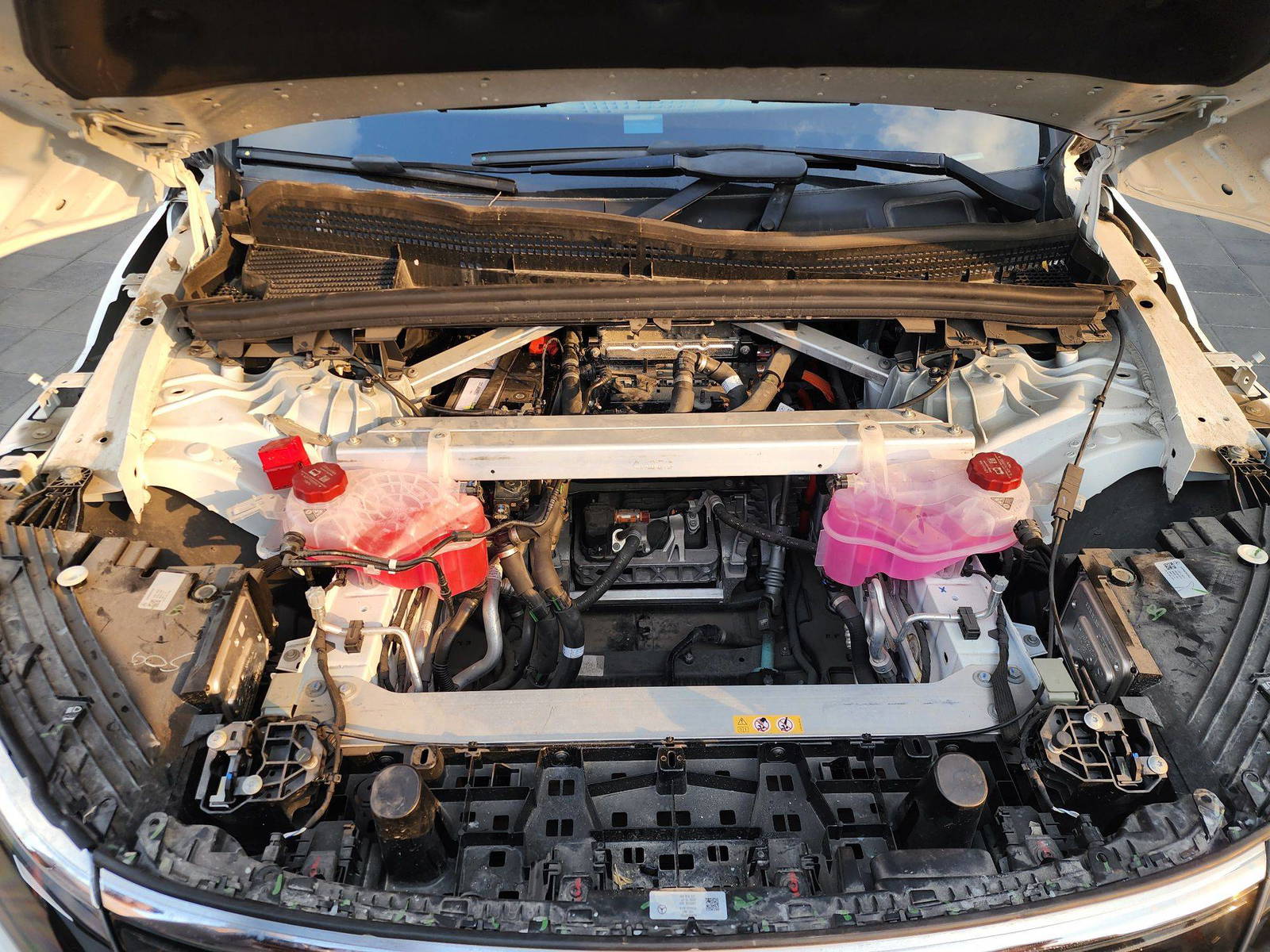 MERCEDES BENZ EQS 450+ 2023 - Marhaba Auction Used Cars - Image 13