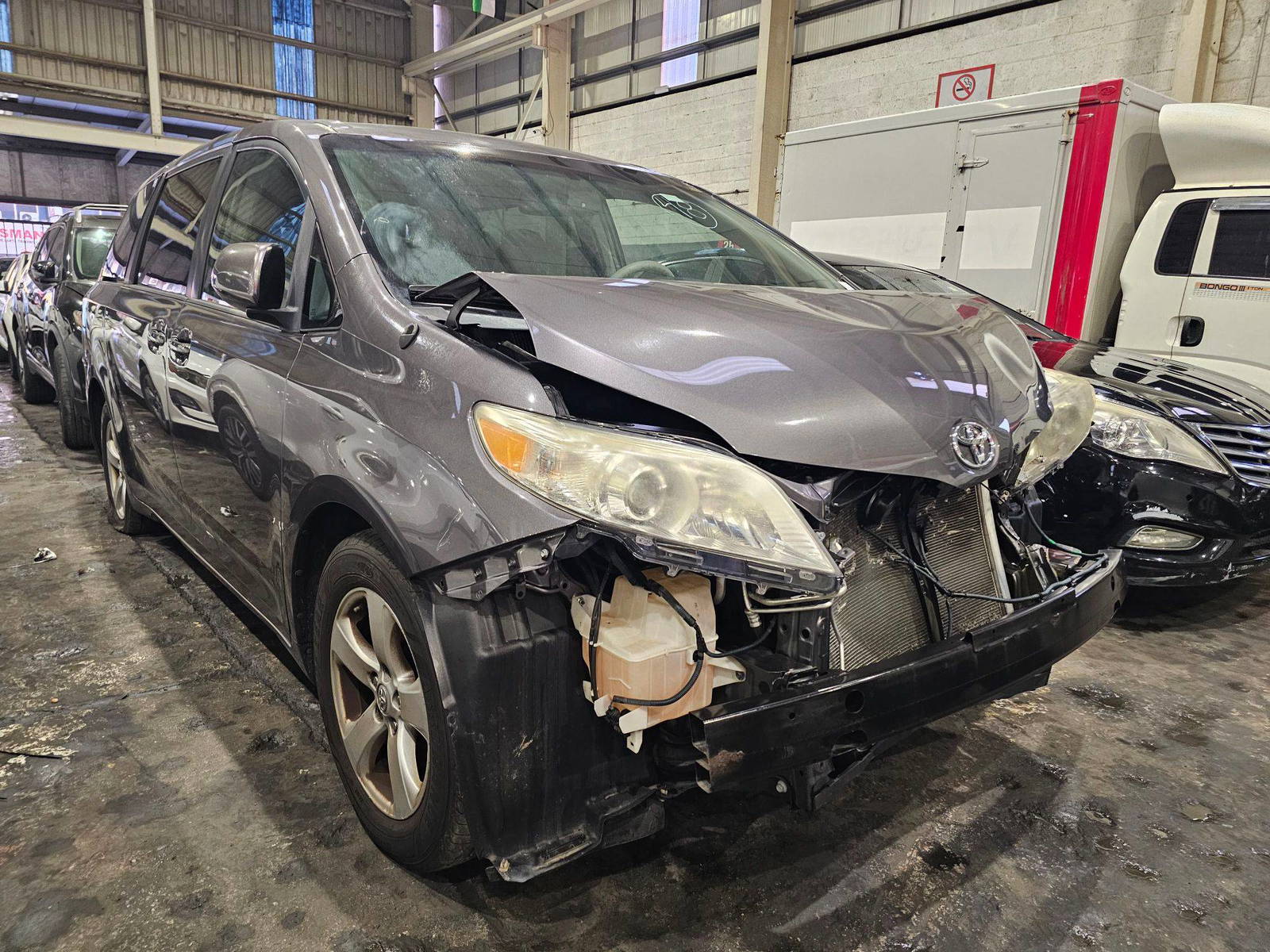 2013 TOYOTA SIENNA — 210764 Miles — Lot 71009495 — Main - Marhaba Auctions Used Cars - Image 4