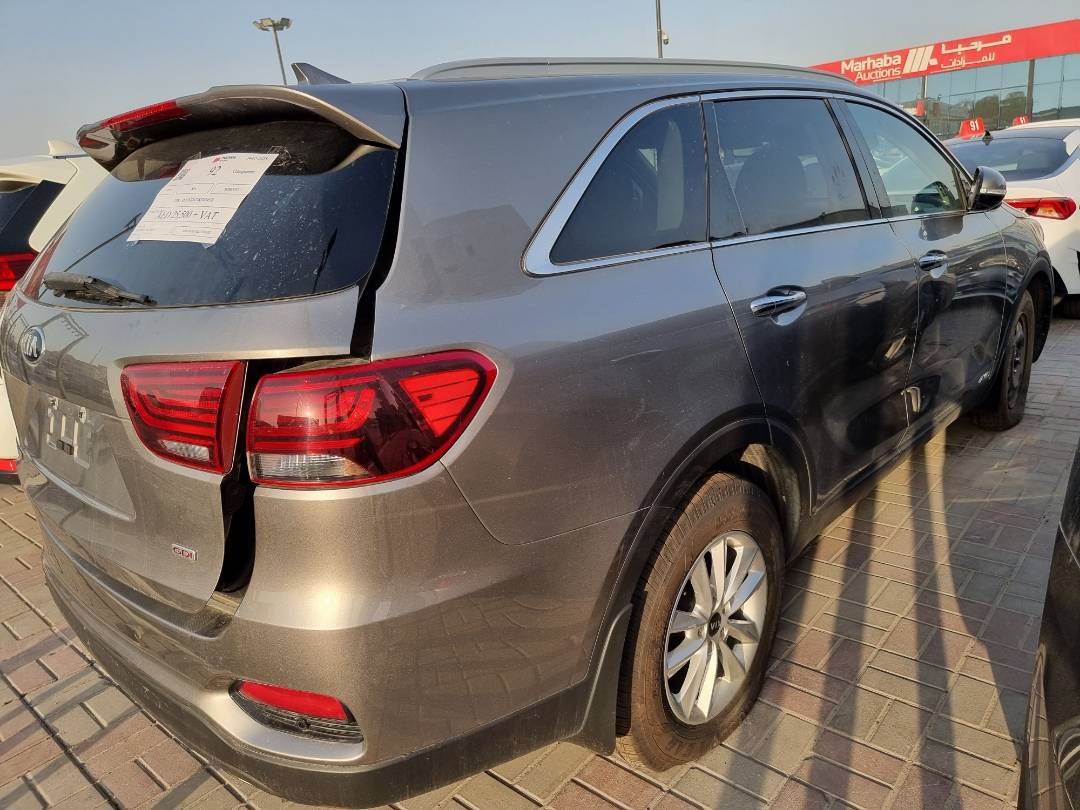2019 KIA SORENTO — 85221 Miles — Lot 125487 — Souq - Marhaba Auctions Used Cars - Image 3