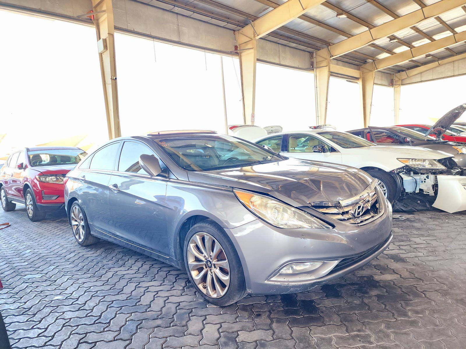 2011 HYUNDAI SONATA — 182474 Miles — Lot 40332124 — Souq - Marhaba Auctions Used Cars - Image 4