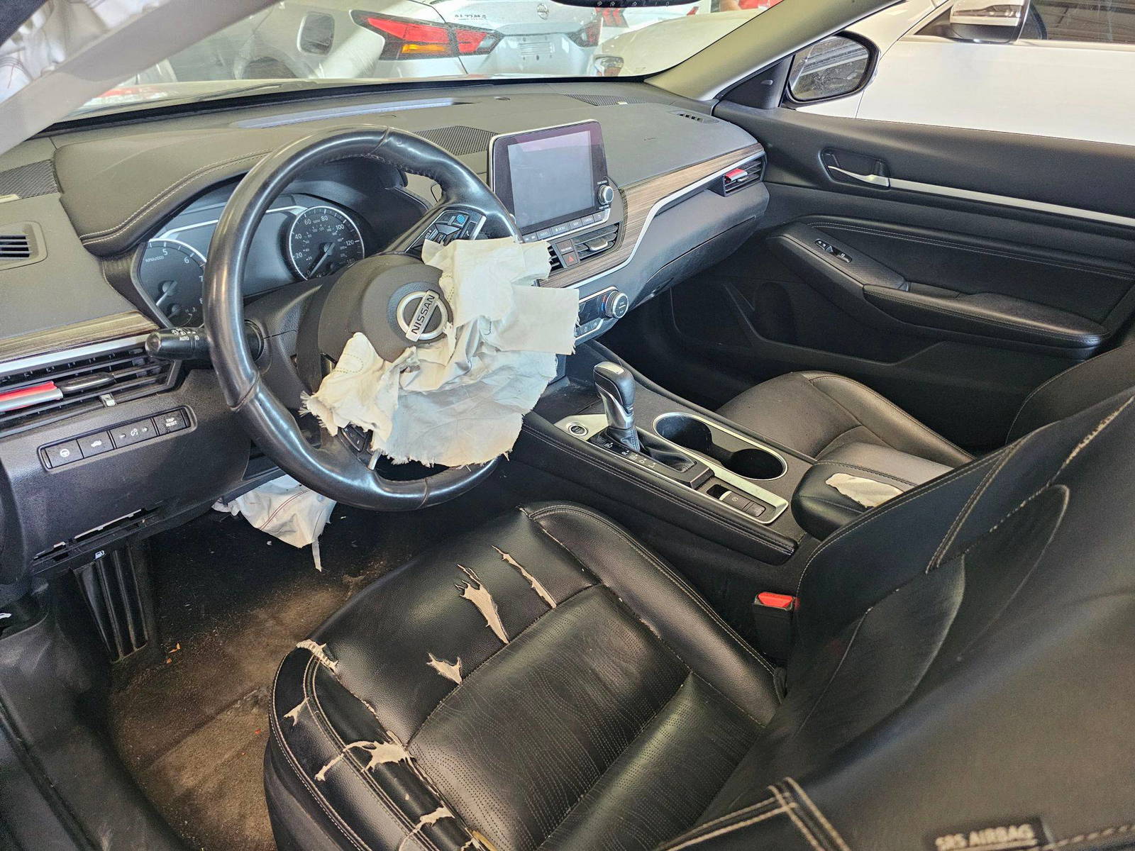 2019 NISSAN ALTIMA — 95424 Miles — Lot 4KC246147 — Main - Marhaba Auctions Used Cars - Image 8