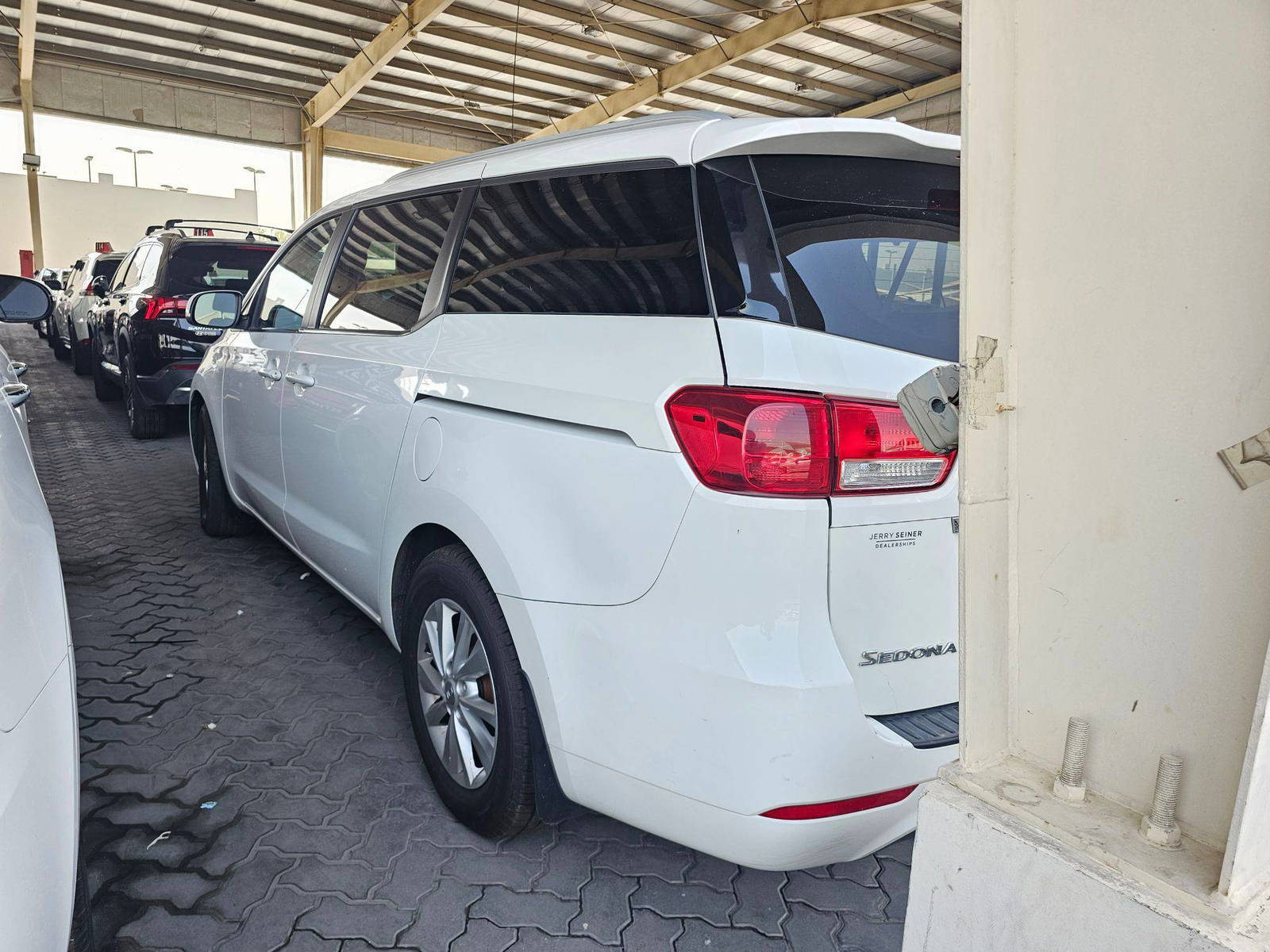 KIA SEDONA 2015 - Marhaba Auction Used Cars - Image 3