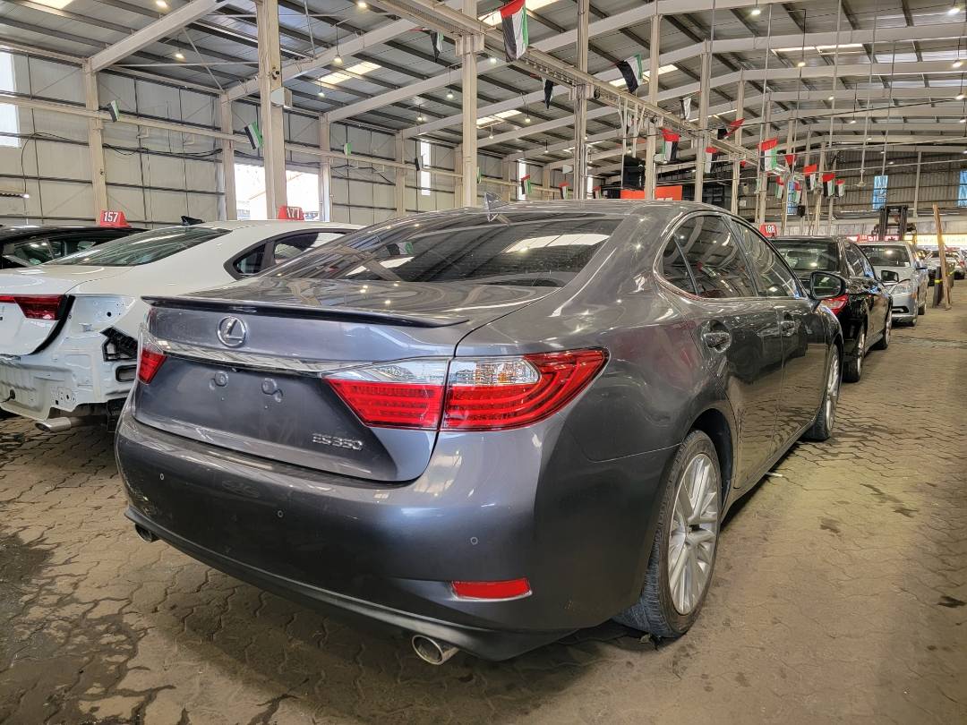 2015 LEXUS ES 350 — 123664 Miles — Lot 1GG1F2163943 — Main - Marhaba Auctions Used Cars - Image 3