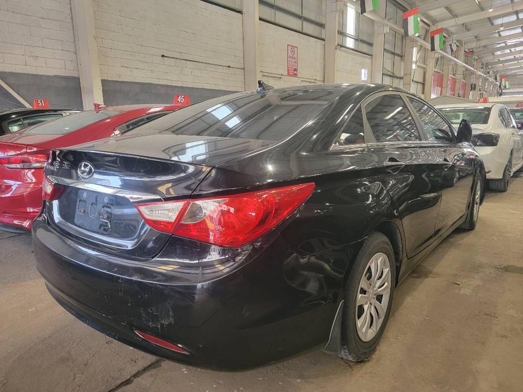 2011 HYUNDAI SONATA — 246931 Miles — Lot BH171003 — Main - Marhaba Auctions Used Cars - Image 3