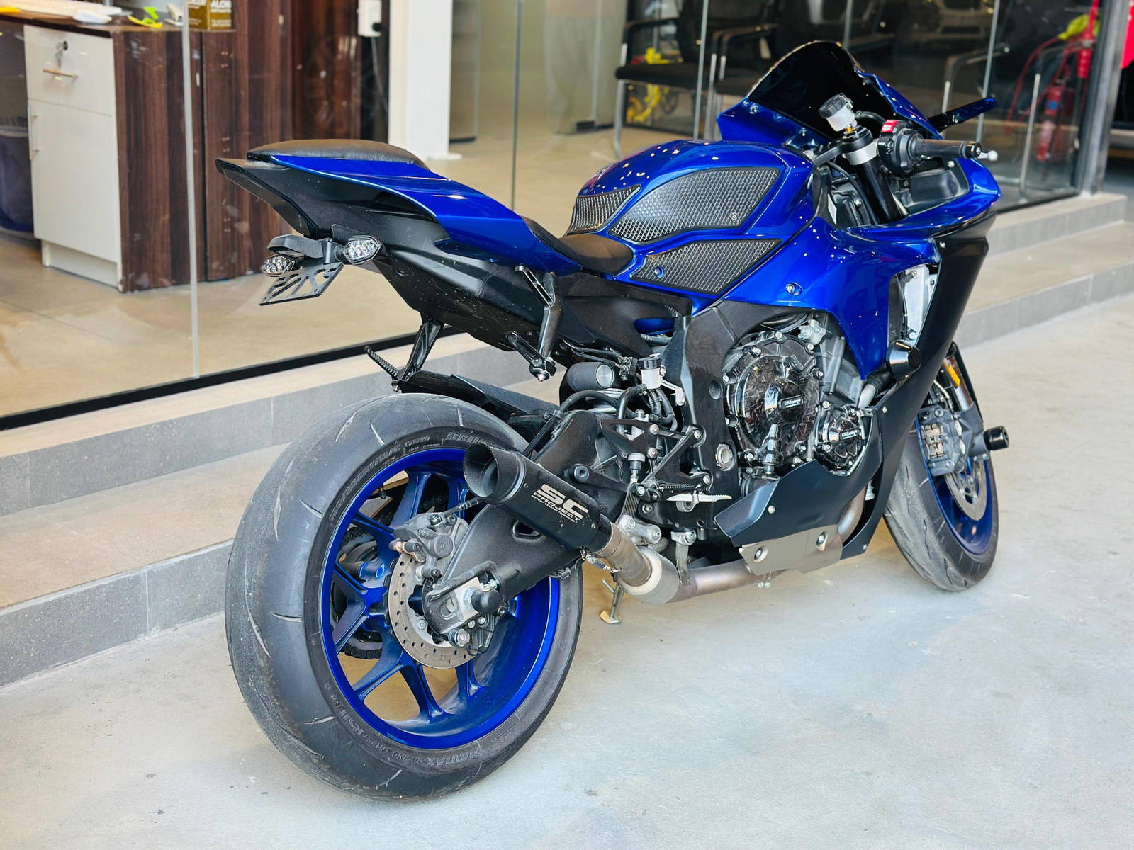 2023 YAMAHA YZFR1 — 2202 Miles — Lot 2946 — Main - Marhaba Auctions Used Cars - Image 5