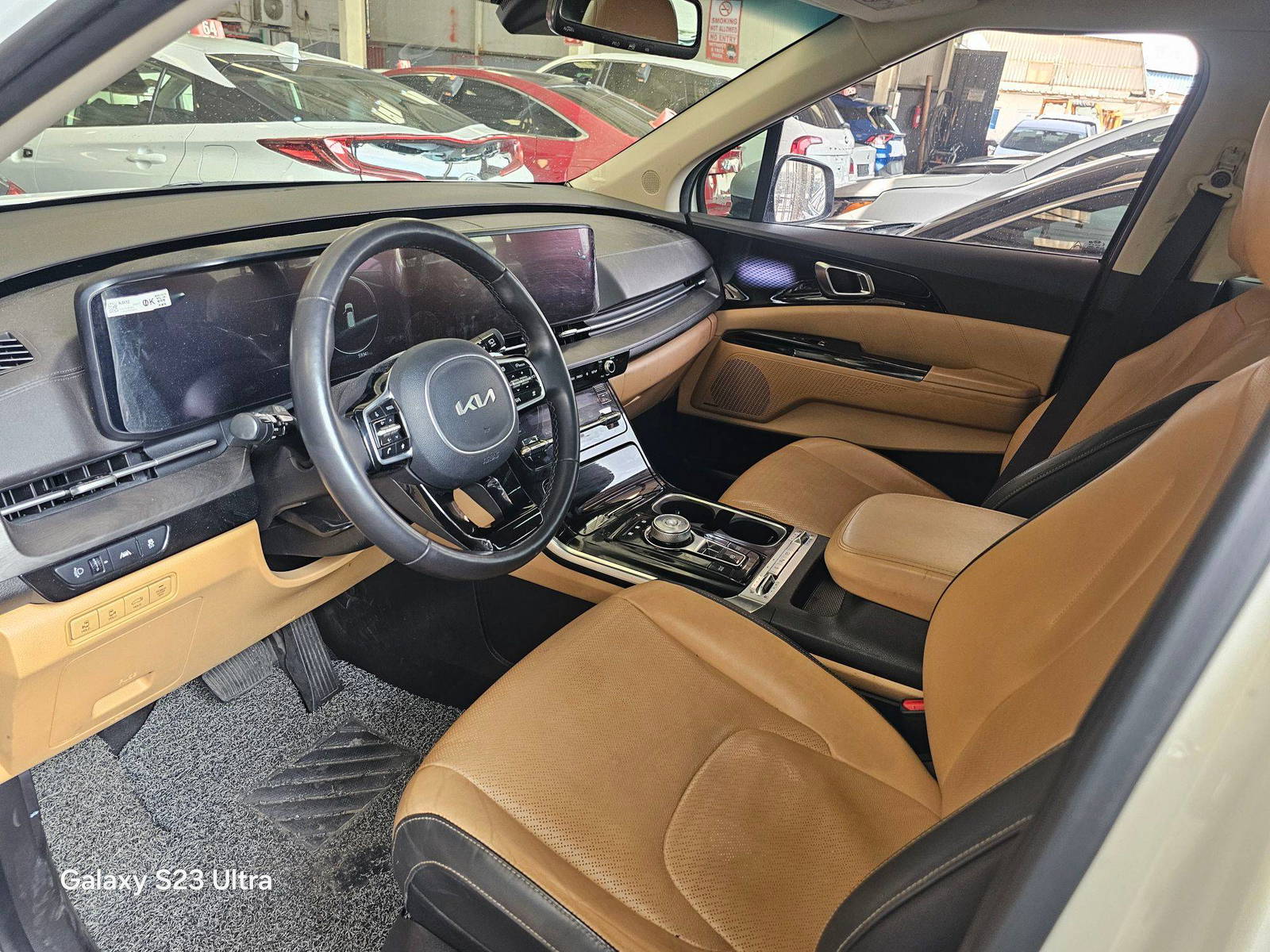 KIA CARNIVAL LX 2023 - Marhaba Auction Used Cars - Image 7