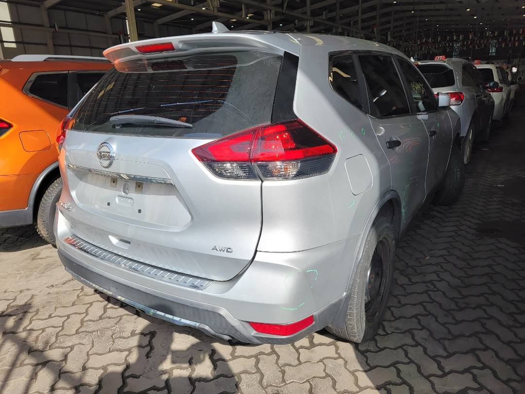 2018 NISSAN ROGUE — 147786 Miles — Lot 45444525 — Souq - Marhaba Auctions Used Cars - Image 4