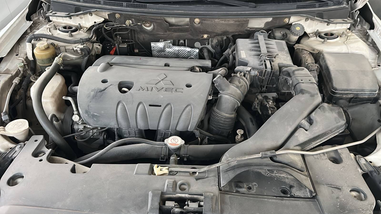 2016 MITSUBISHI LANCER — 145385 KM — Lot U730458 — Souq - Marhaba Auctions Used Cars - Image 9