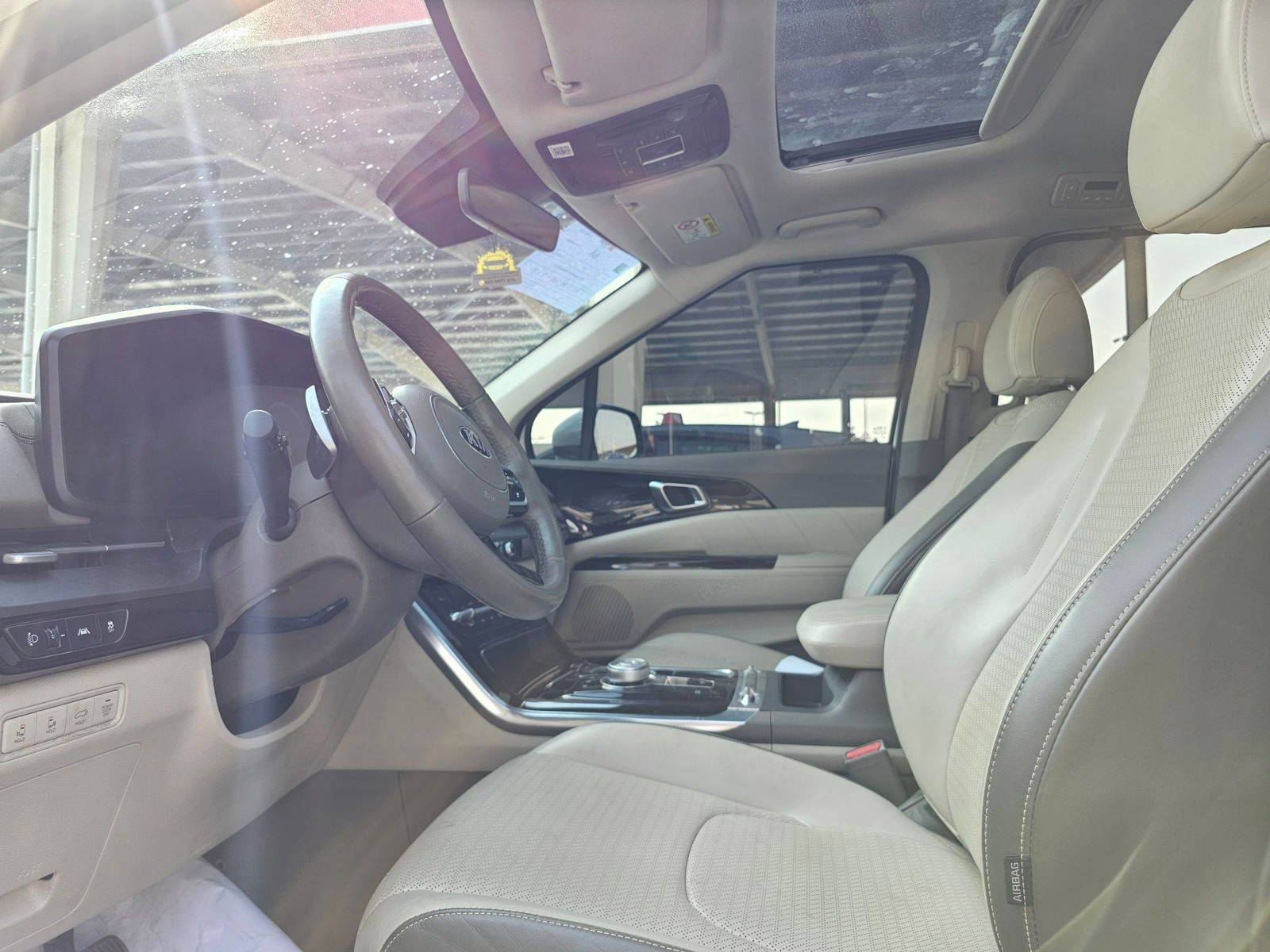 2021 KIA CARNIVAL LX — 50632 KM — Lot MS019753 — Souq - Marhaba Auctions Used Cars - Image 9