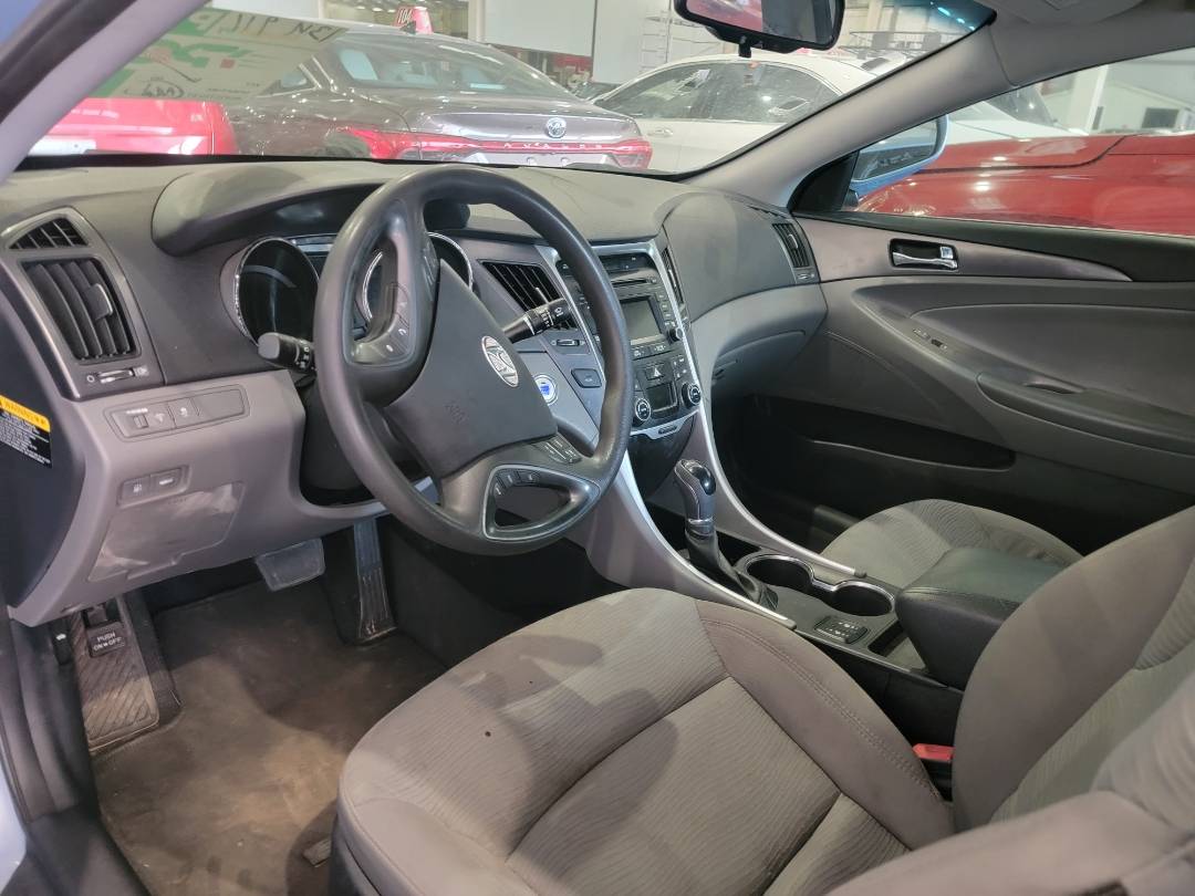 2015 HYUNDAI SONATA — 148555 Miles — Lot 134911 — Main - Marhaba Auctions Used Cars - Image 8