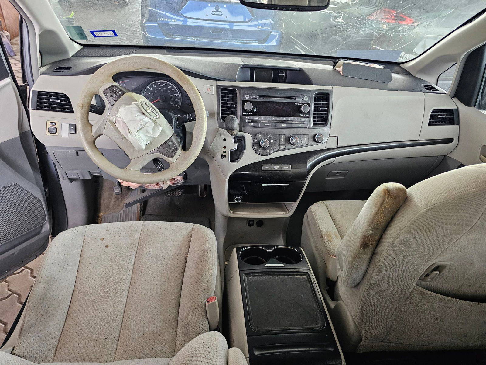 TOYOTA SIENNA 2012 - Marhaba Auction Used Cars - Image 7