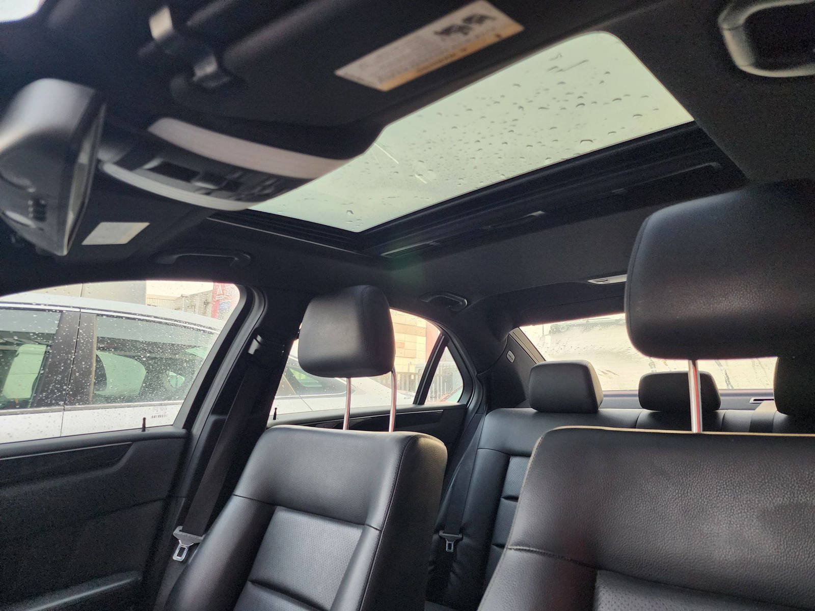 MERCEDES BENZ E 350 2011 - Marhaba Auction Used Cars - Image 10