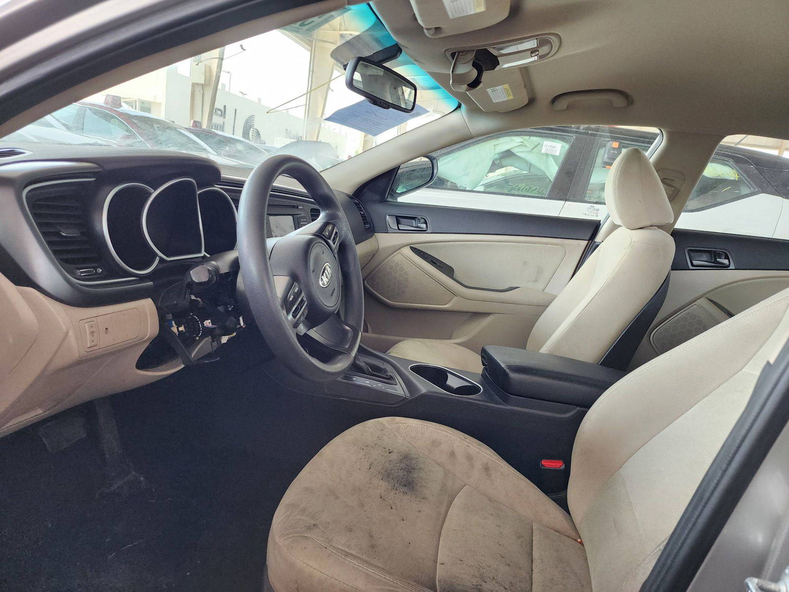 2015 KIA OPTIMA — 186438 Miles — Lot 557482 — Souq - Marhaba Auctions Used Cars - Image 8