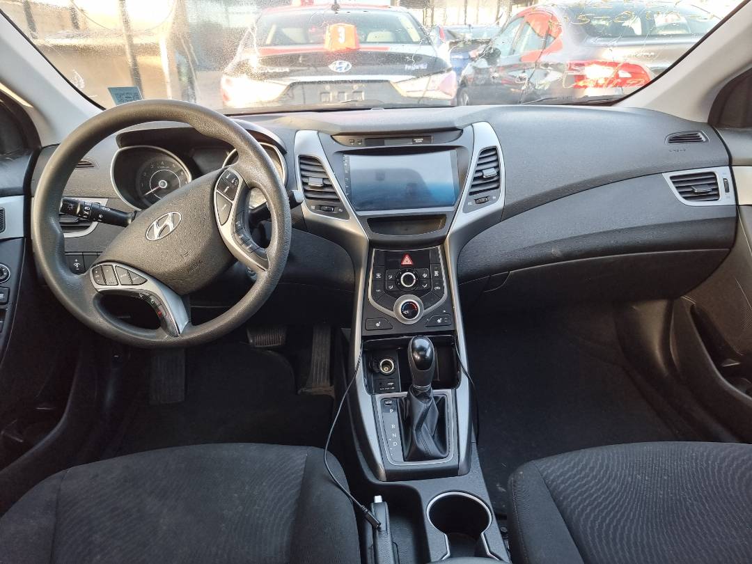 2015 HYUNDAI ELANTRA — 205394 KM — Lot 215487 — Ind. 12 - Marhaba Auctions Used Cars - Image 7