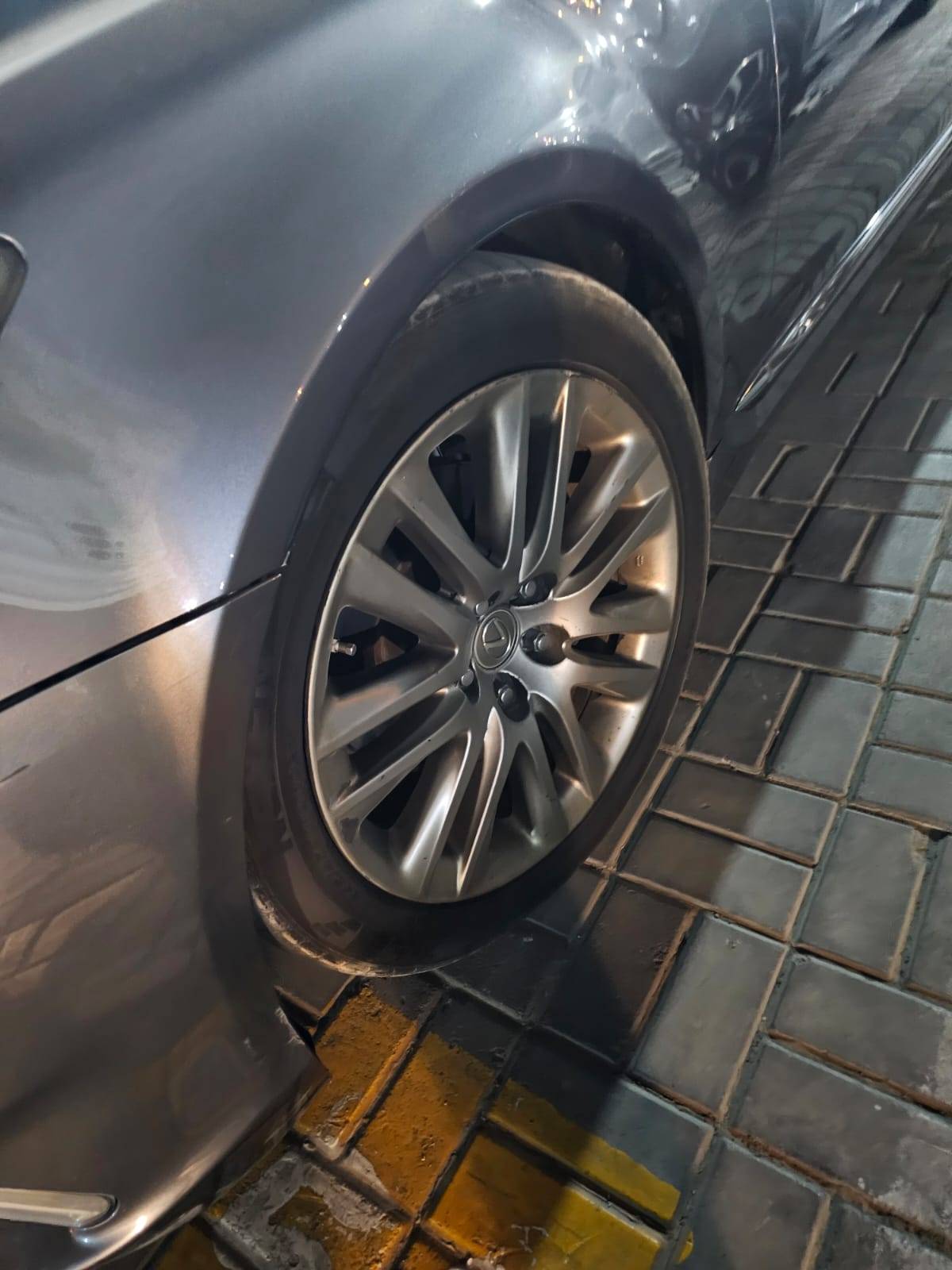 2013 LEXUS LS 460 — 143103 Miles — Lot 5EF3D5048664 - Marhaba Auctions Used Cars - Image 9