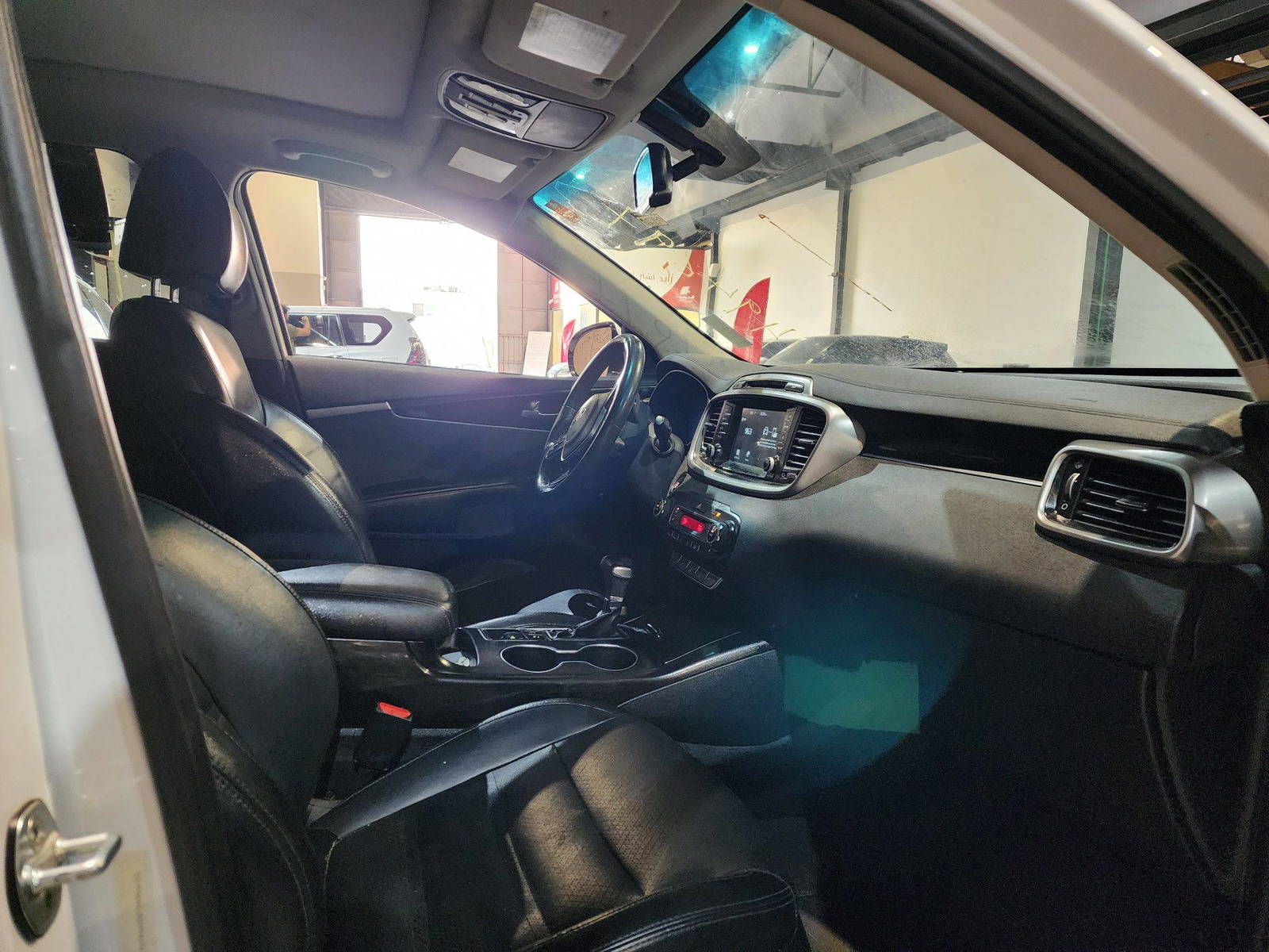 2019 KIA SORENTO — 171161 KM — Lot 30039088 — Al Quoz - Marhaba Auctions Used Cars - Image 6