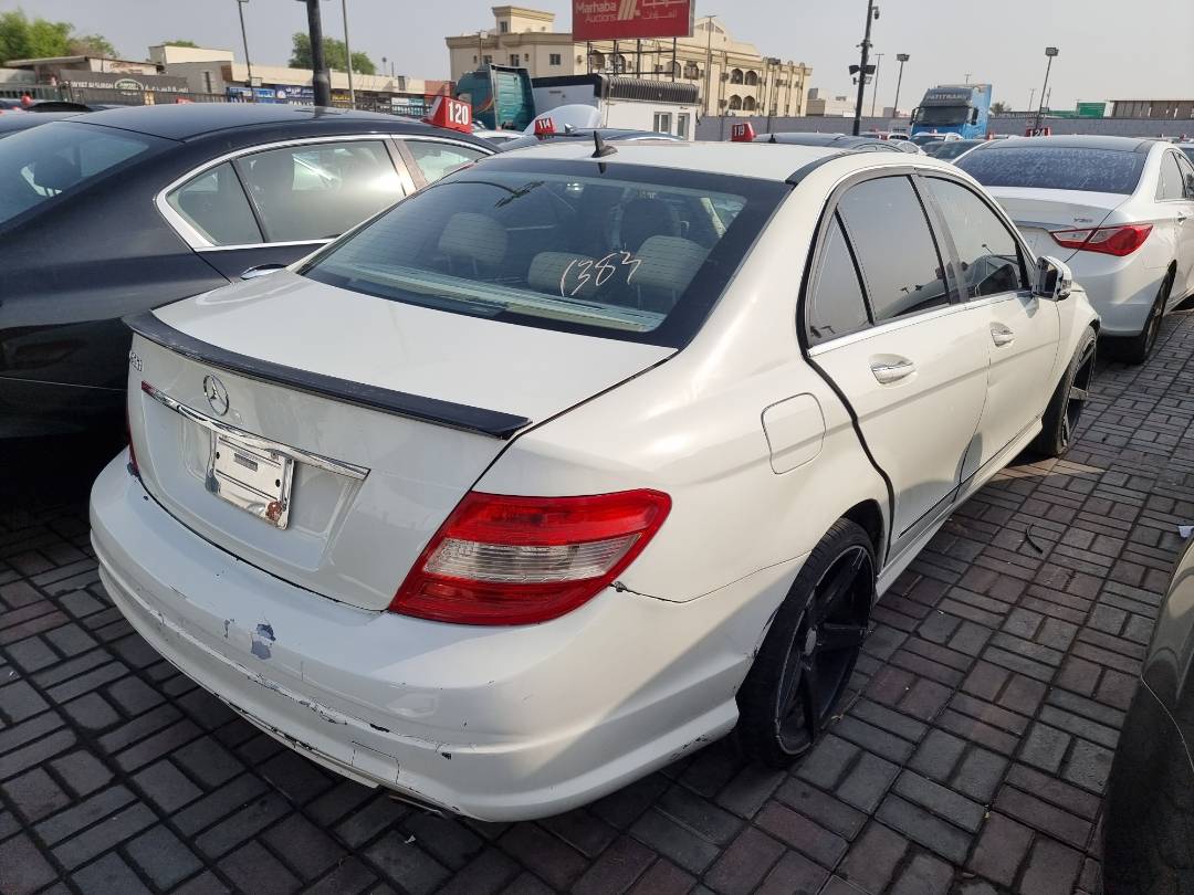 MERCEDES BENZ C300 2011 - Marhaba Auction Used Cars - Image 4