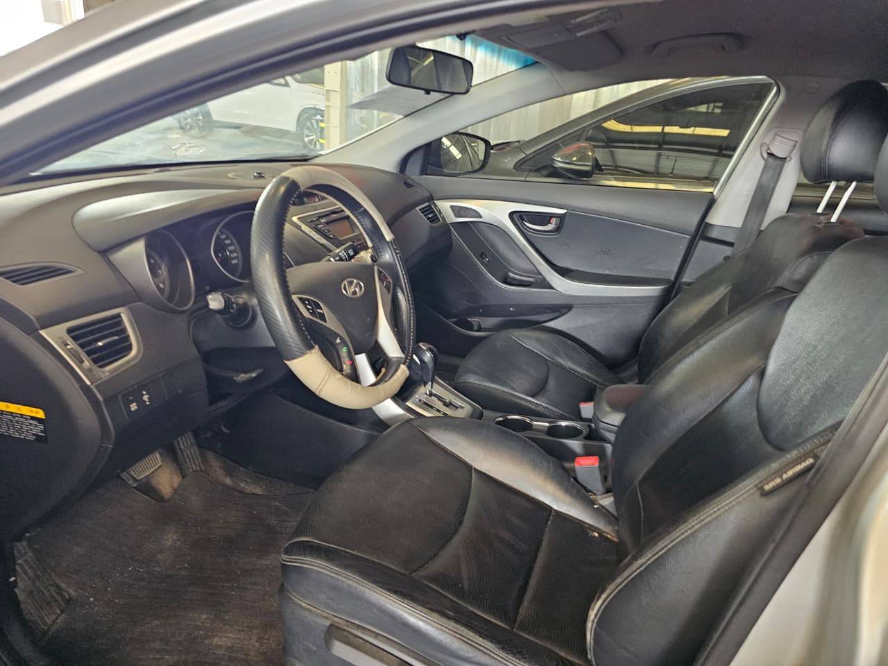 2011 HYUNDAI AVANTE — 204471 KM — Lot 214587 — Main - Marhaba Auctions Used Cars - Image 8